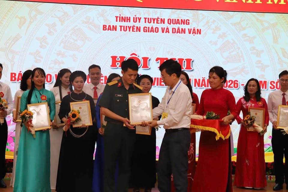 Đồng chí Vùi Xuân Thanh đạt giải Nhất Hội thi Báo cáo viên, tuyên truyền viên giỏi năm 2026