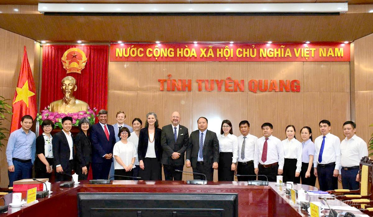 Swiss Ambassador to Vietnam Pays a Courtesy Visit to Provincial Leader