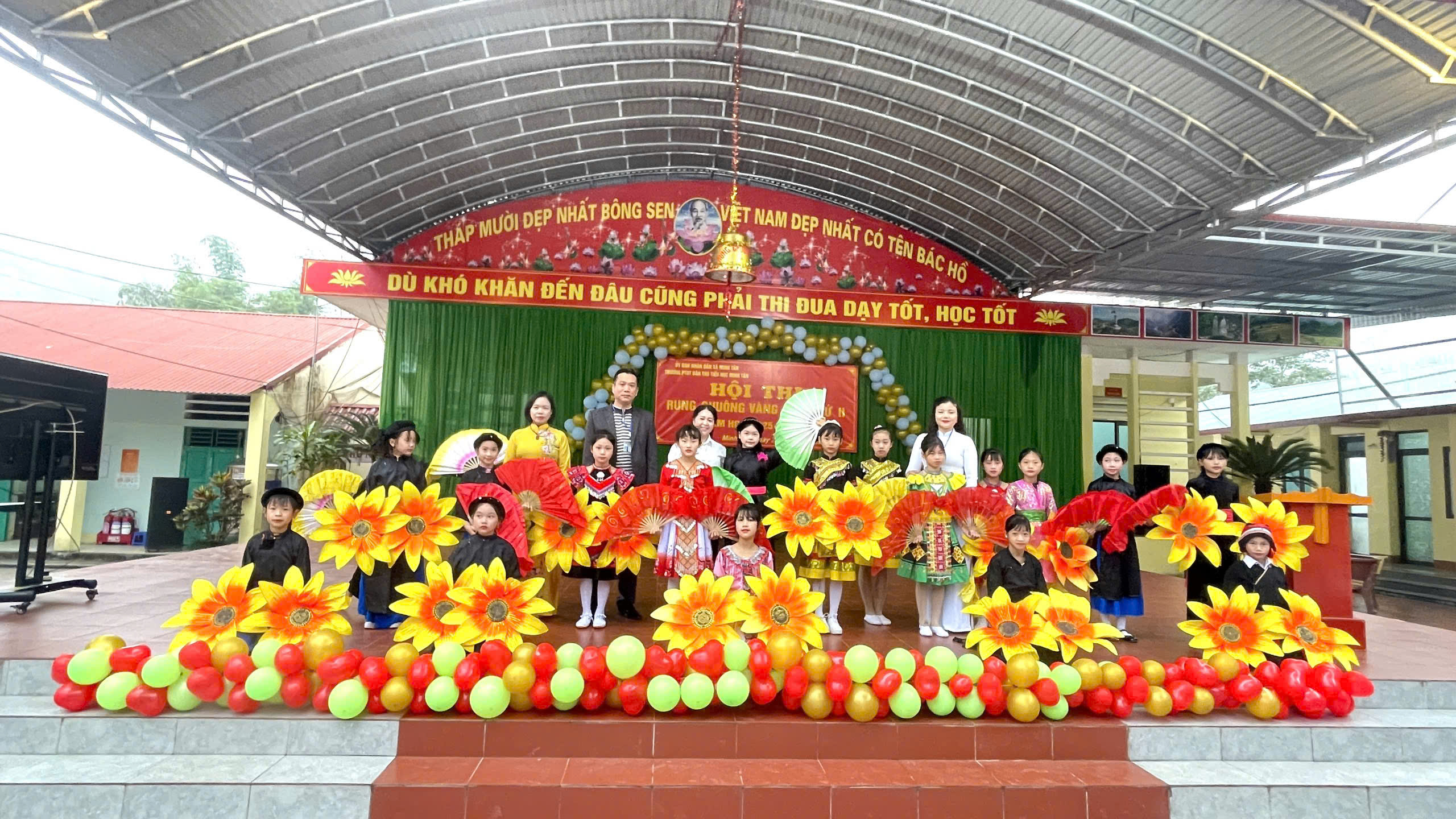 NHỮNG ĐIỀU THÚ VỊ CÙNG "RUNG CHUÔNG VÀNG" CỦA HỌC SINH KHỐI 4 VÀ KHỐI 5 TRƯỜNG PTDTBT TIỂU HỌC MINH TÂN LẦN THỨ 2. 