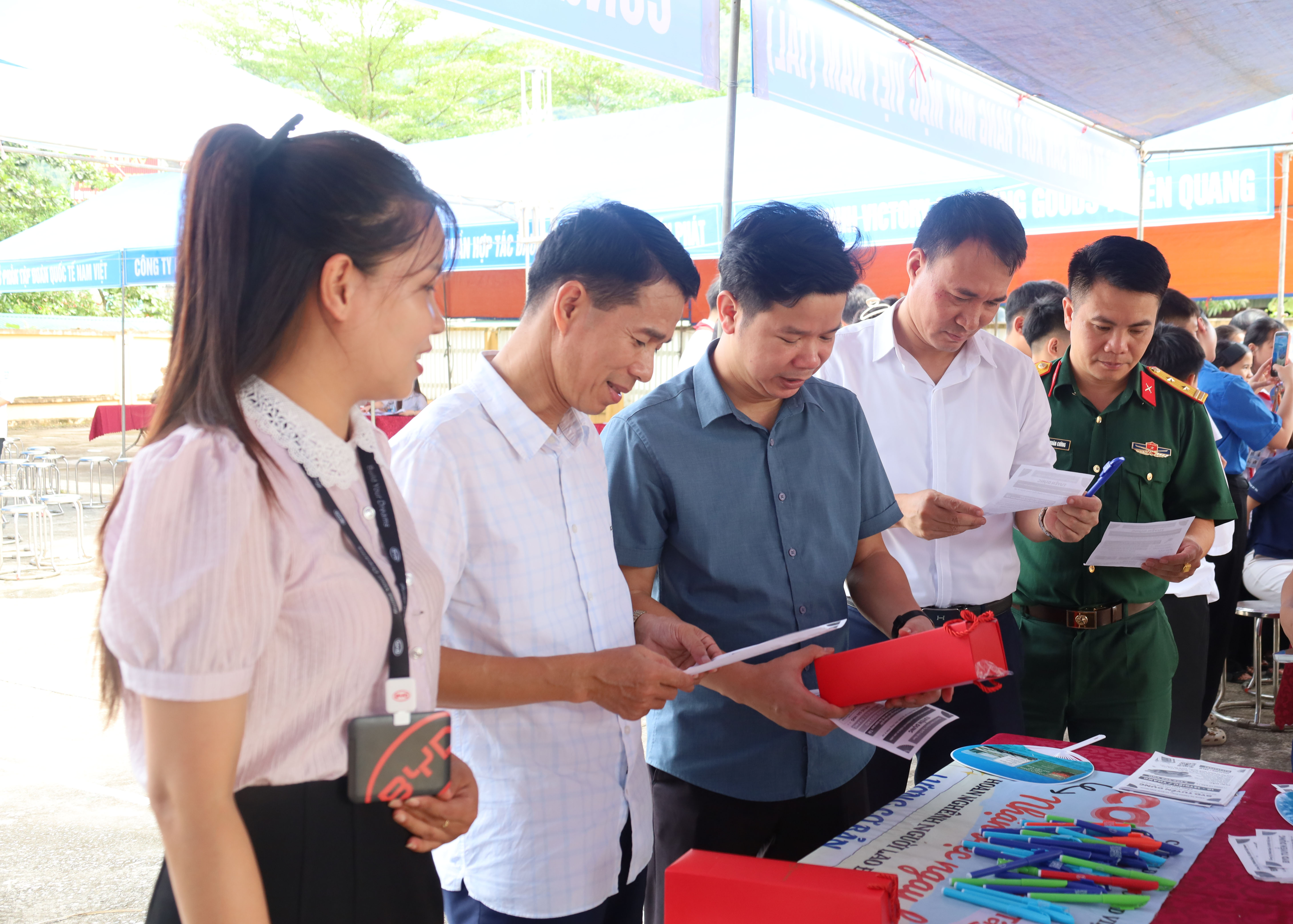 XÃ TÂN LONG TỔ CHỨC PHIÊN GIAO DỊCH VIỆC LÀM NĂM 2026