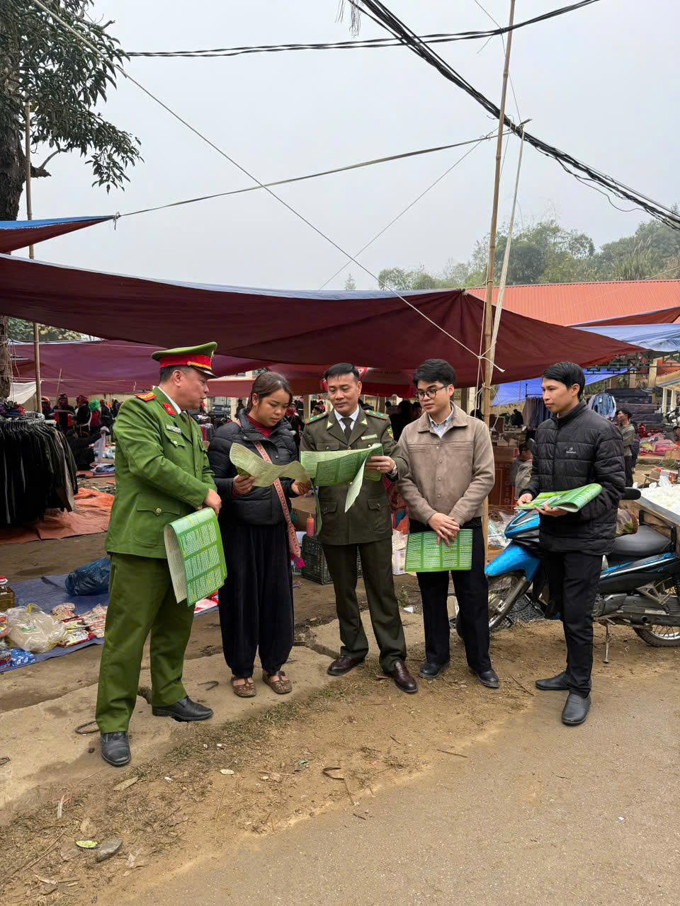 CÔNG TÁC TUYÊN TRUYỀN PHÒNG CHÁY, CHỮA CHÁY RỪNG MÙA KHÔ HANH 2026 CỦA HẠT KIỂM LÂM KHU VỰC XII