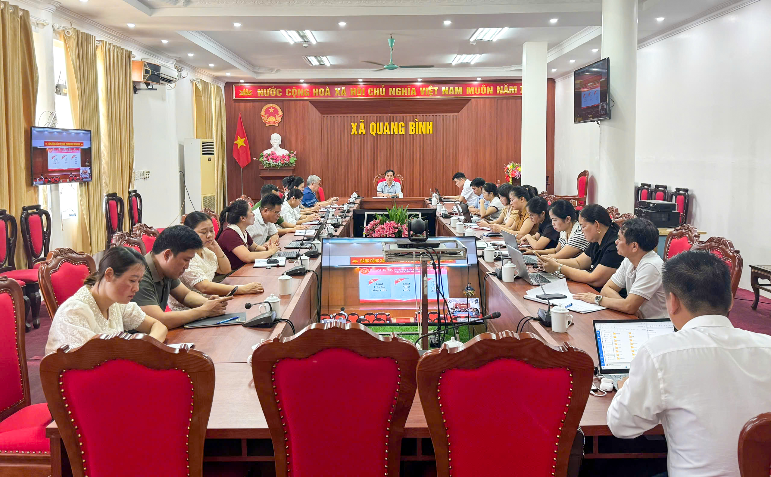 Hội nghị cập nhật kiến thức, quy định mới của pháp luật và bồi dưỡng nghiệp vụ công tác kiểm tra, giám sát