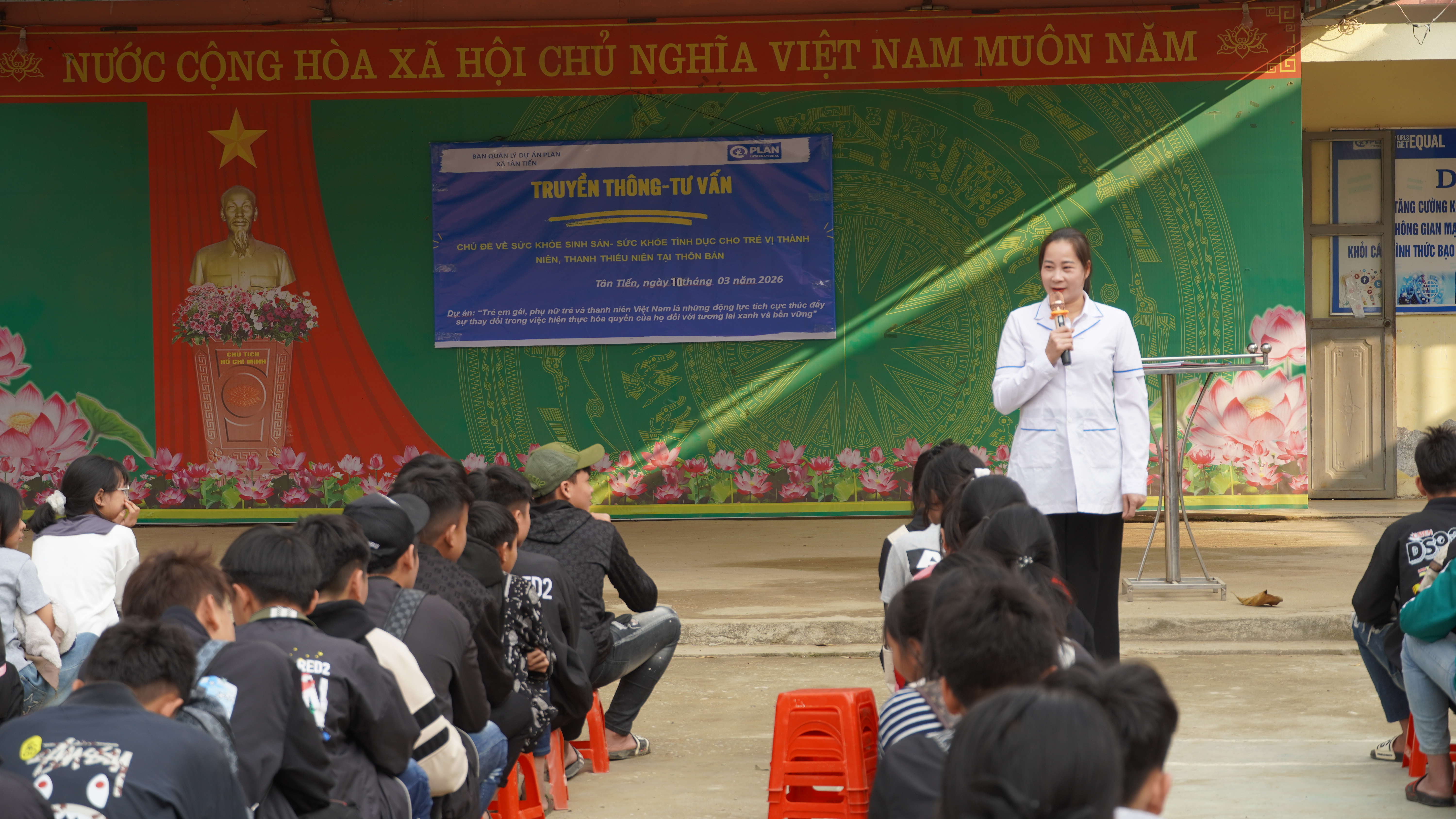 Truyền thông, tư vấn về sức khỏe sinh sản, sức khỏe tình dục cho trẻ vị thành niên