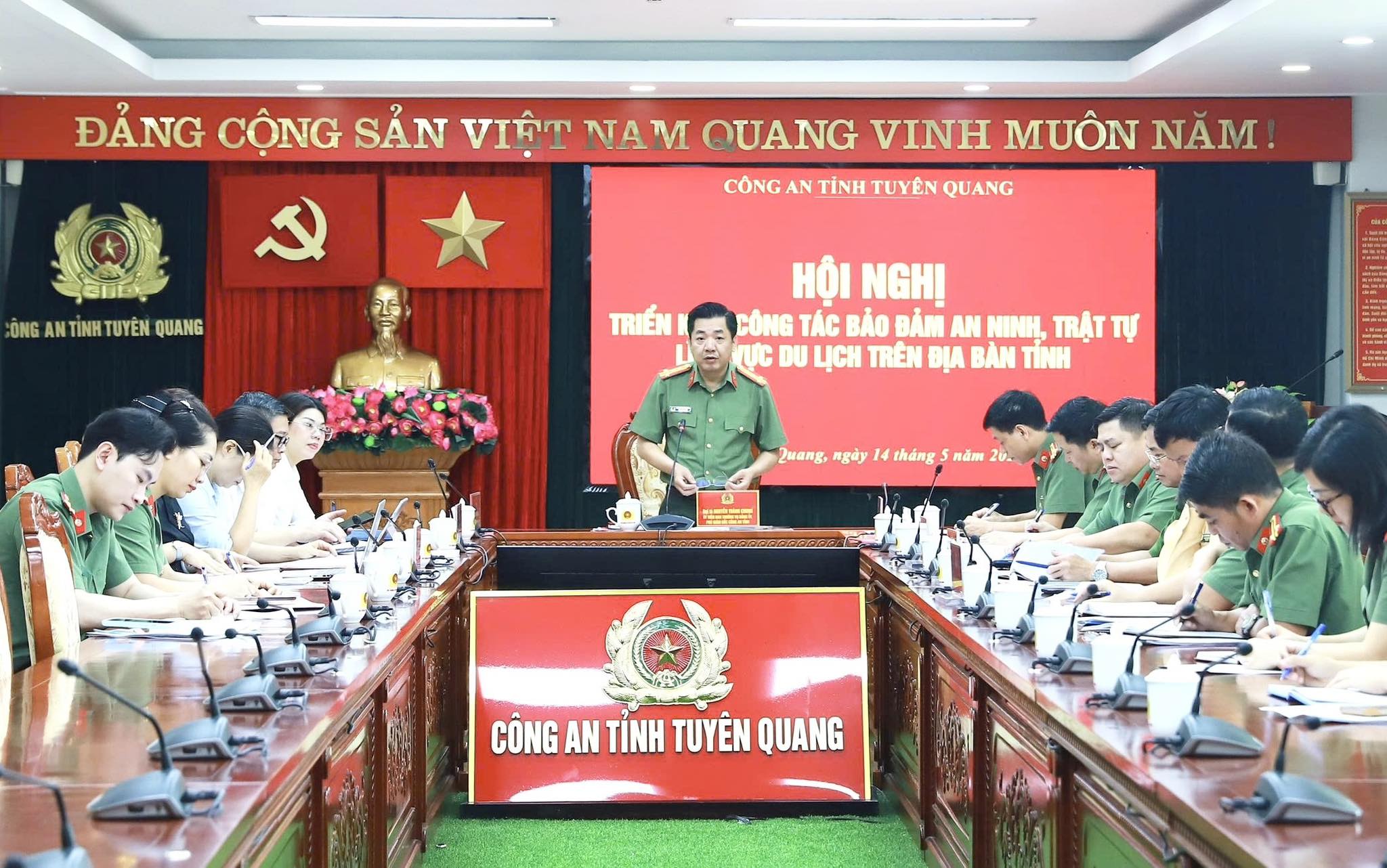 BẢO ĐẢM ANTT GẮN VỚI PHÁT TRIỂN DU LỊCH BỀN VỮNG TẠI TUYÊN QUANG