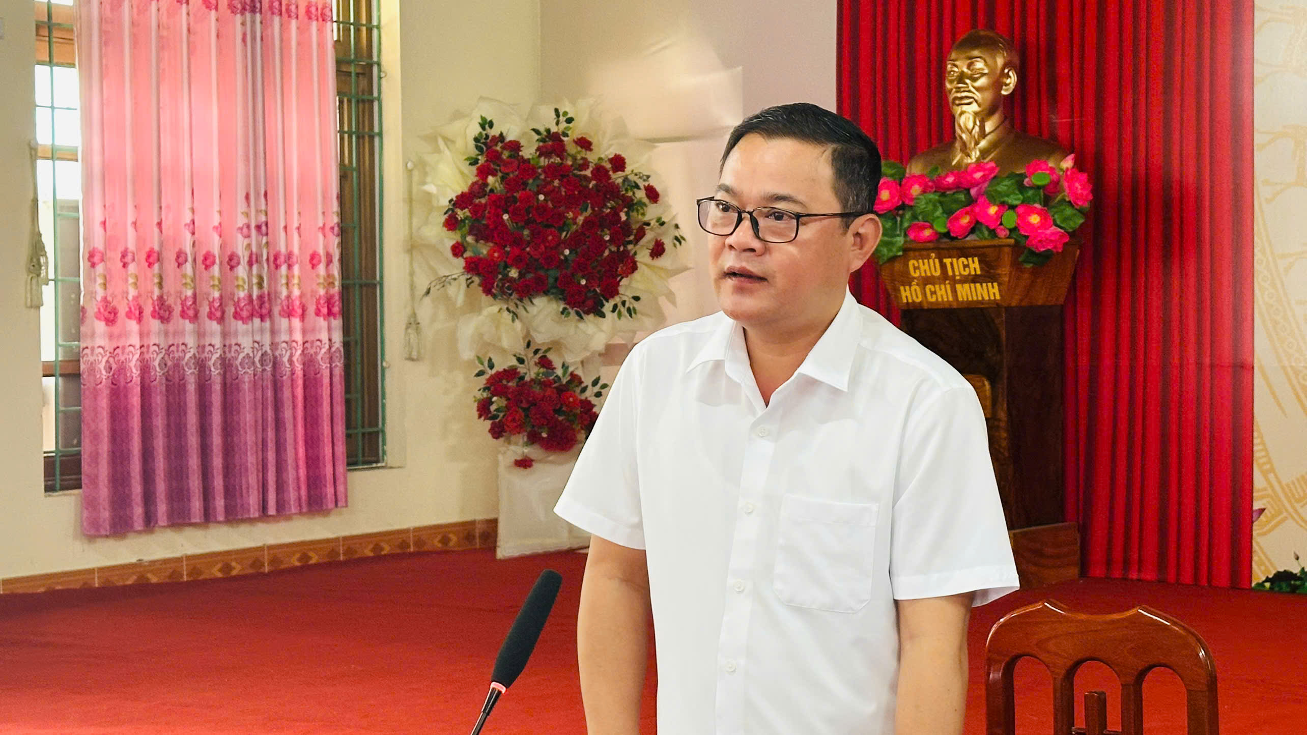 Ủy ban nhân dân xã Hồng Thái tổ chức phiên họp thường kỳ tháng 4 năm 2026