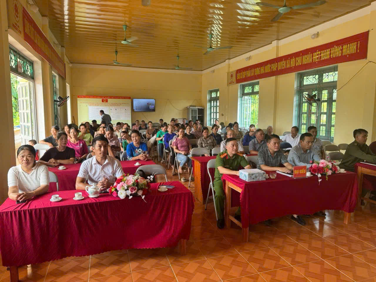 SÔI NỔI NGÀY HỘI TOÀN DÂN BẢO VỆ AN NINH TỔ QUỐC TẠI 10 THÔN TRÊN ĐỊA BÀN XÃ BÌNH AN