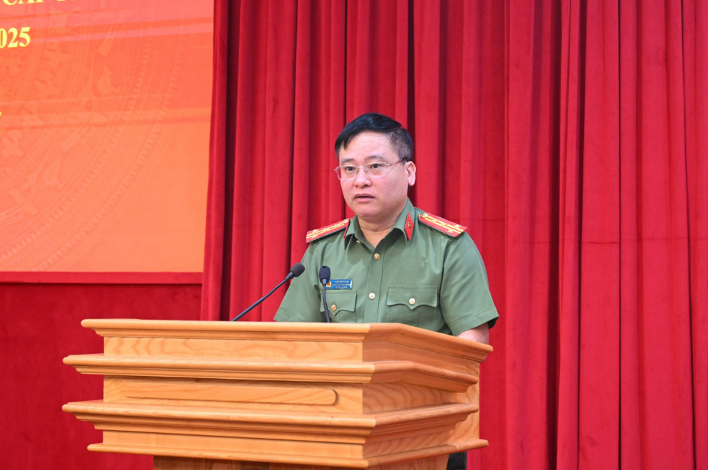 BẾ GIẢNG LỚP TẬP HUẤN CÔNG TÁC PHÁT NGÔN, CUNG CẤP THÔNG TIN CỦA CÔNG AN NHÂN DÂN NĂM 2025