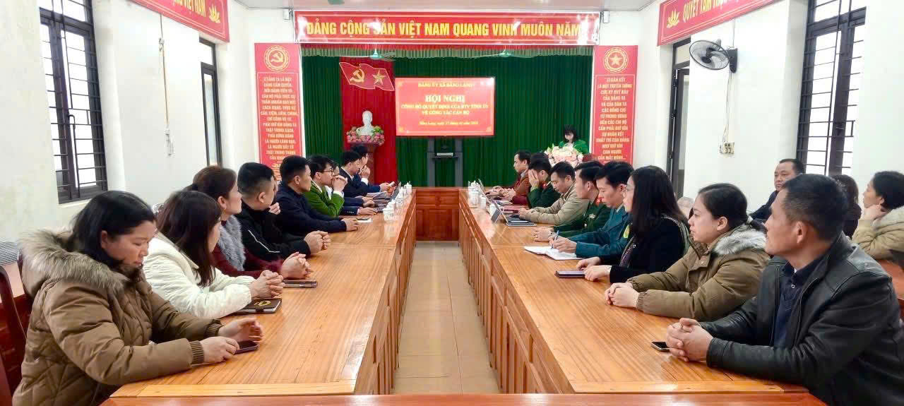 XÃ BẰNG LANG TỔ CHỨC LỄ CÔNG BỐ CÁC QUYẾT ĐỊNH VỀ CÔNG TÁC CÁN BỘ