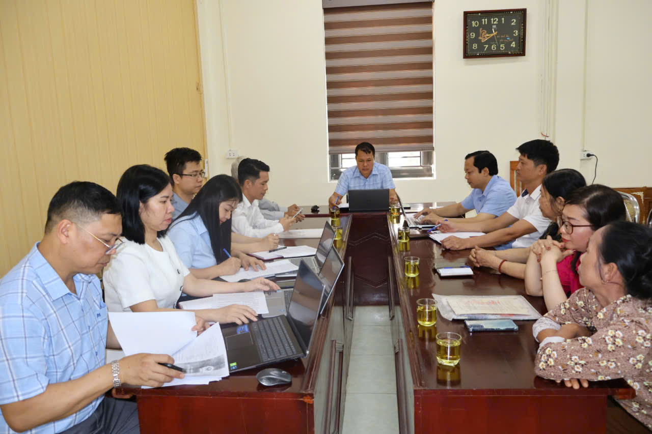UBND xã Vĩnh Tuy tổ chức hòa giải tranh chấp đất đai, giải quyết đơn thư công dân tại thôn Thống Nhất