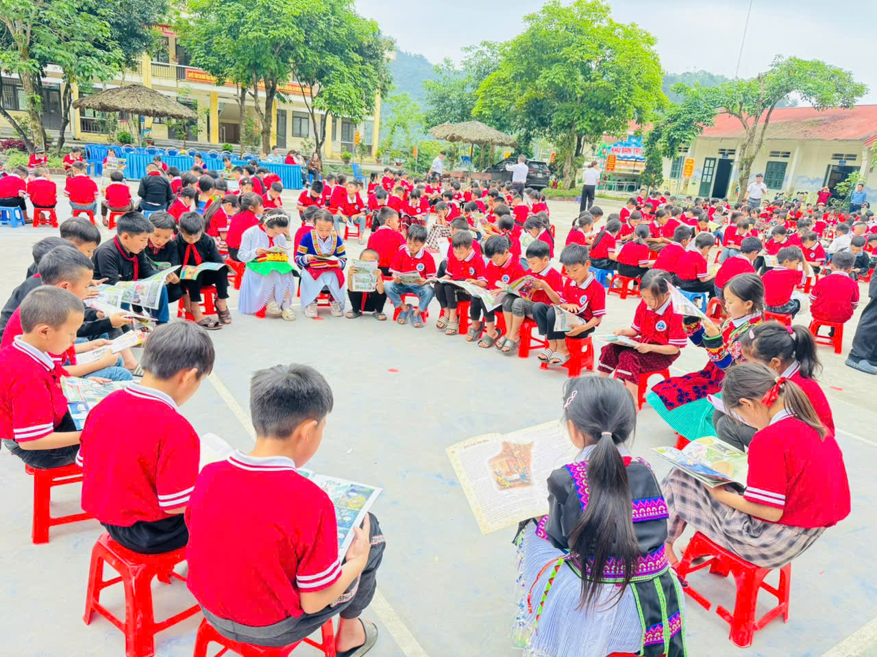 Trường Phổ thông Dân tộc bán trú Tiểu học Tả Ván tổ chức ngày Sách và Văn hóa đọc Việt Nam năm 2026