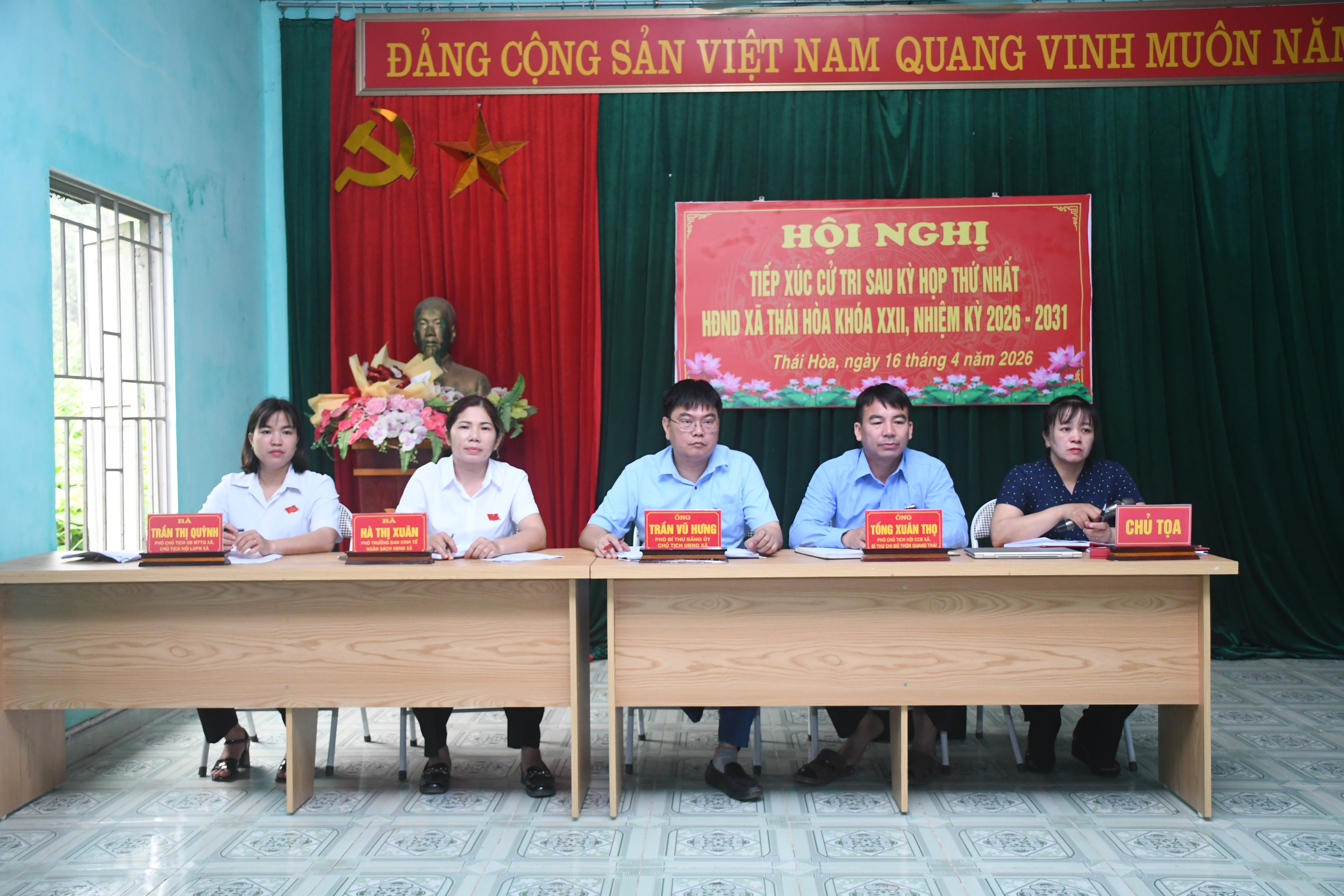 TỔ ĐẠI BIỂU SỐ 2 HĐND XÃ TIẾP XÚC CỬ TRI TẠI THÔN CÂY CÓC, XÃ THÁI HÒA