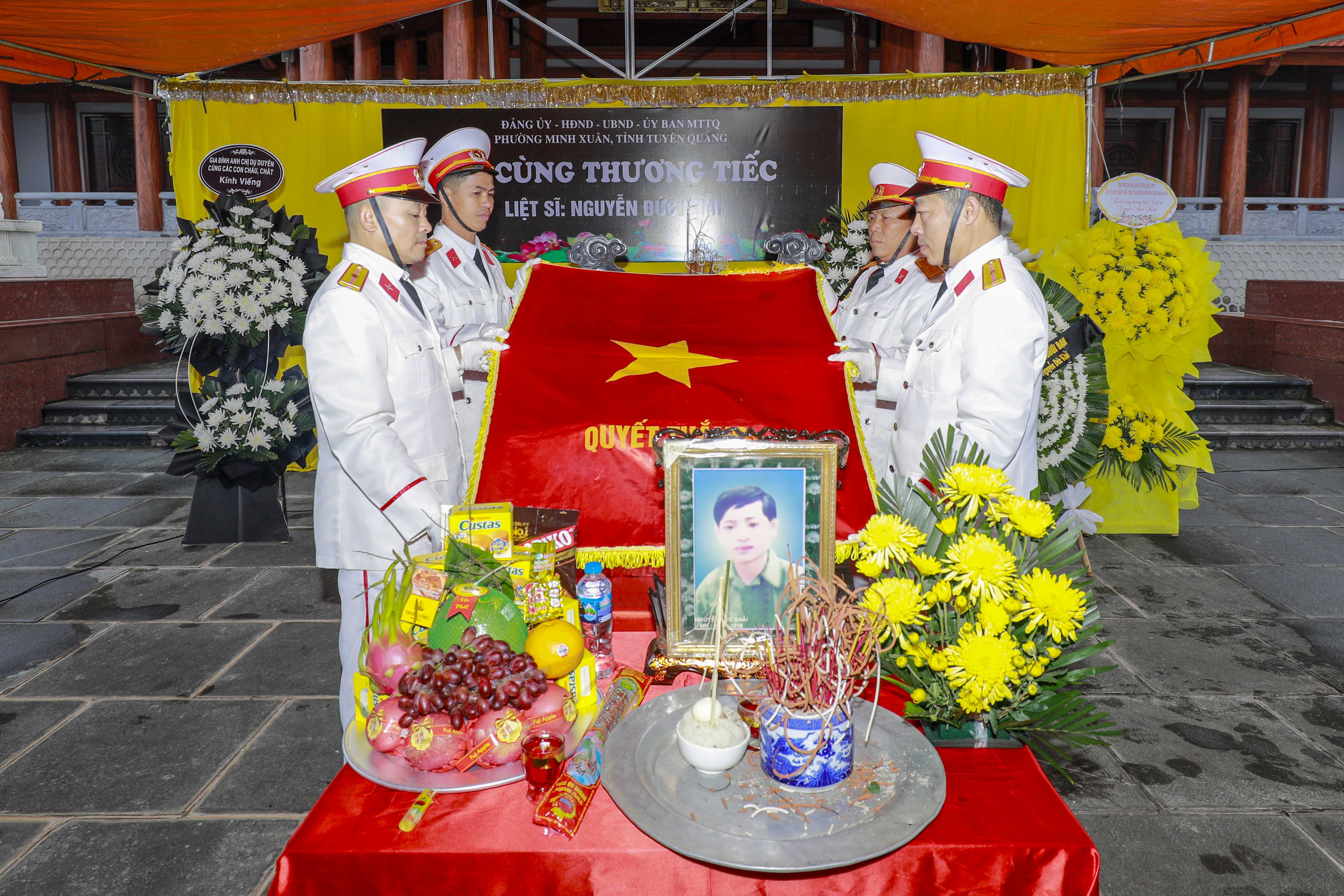 Phường Minh Xuân tổ chức lễ đón nhận và an táng hài cốt Liệt sĩ Nguyễn Đức Khải.