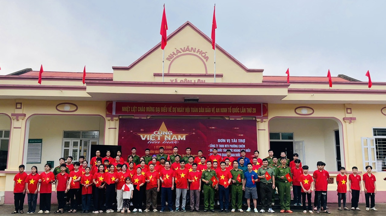 HOẠT ĐỘNG ĐI BỘ HƯỞNG ỨNG PHONG TRÀO ''1 TỶ BƯỚC CHÂN TIẾN VÀO KỶ NGUYÊN MỚI"