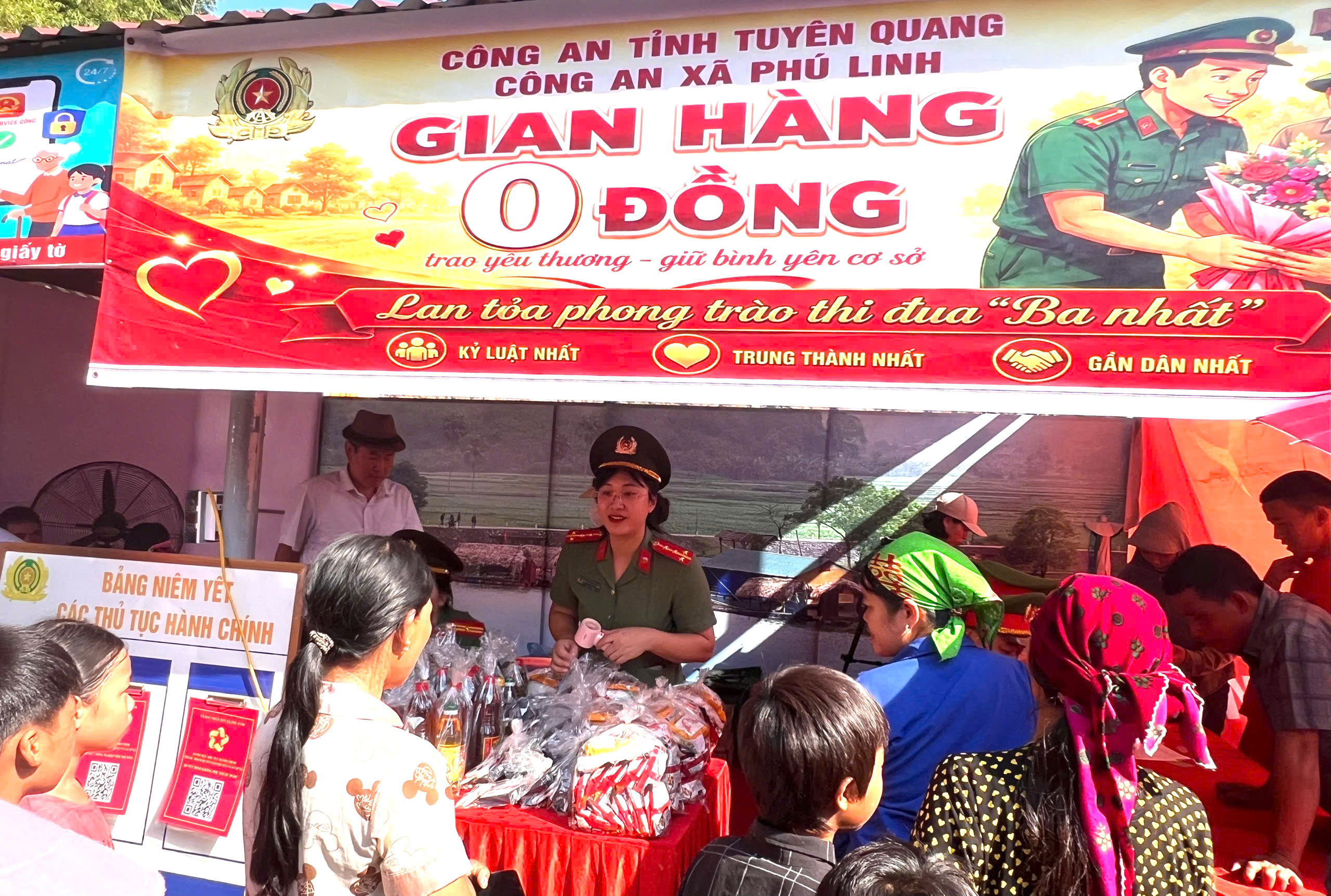  "GIAN HÀNG 0 ĐỒNG" CỦA CÔNG AN XÃ PHÚ LINH – ĐONG ĐẦY YÊU THƯƠNG TẠI HỘI CHỢ VIỆC LÀM NĂM 2026 