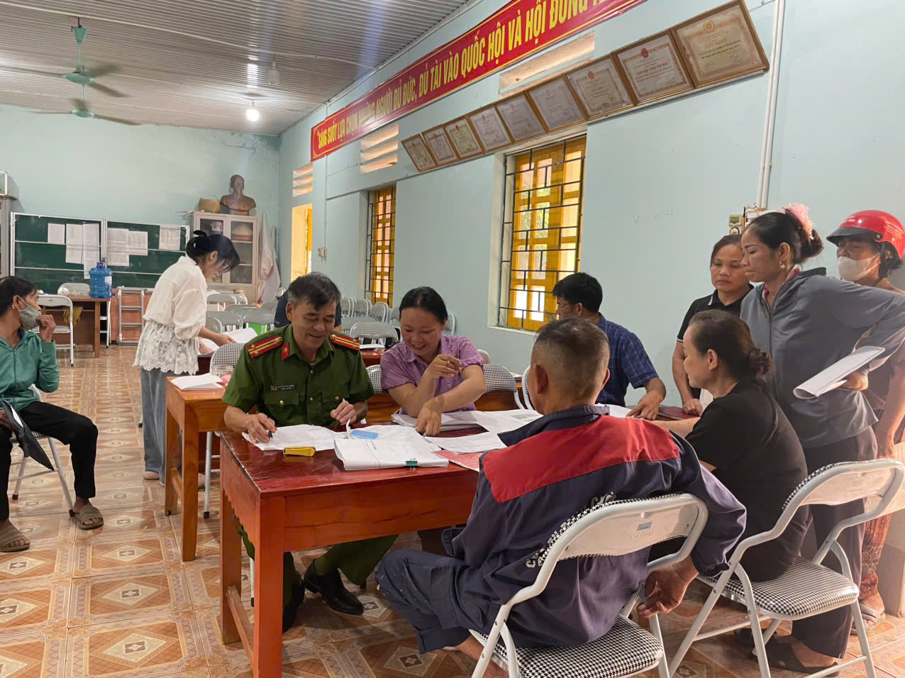 CÔNG AN XÃ BẰNG HÀNH TÍCH CỰC PHỐI HỢP TRIỂN KHAI CÔNG TÁC ĐO ĐẠC, LẬP BẢN ĐỒ ĐỊA CHÍNH, LẬP HỒ SƠ ĐỊA CHÍNH VÀ XÂY DỰNG CƠ SỞ DỮ LIỆU ĐẤT ĐAI NĂM 2026