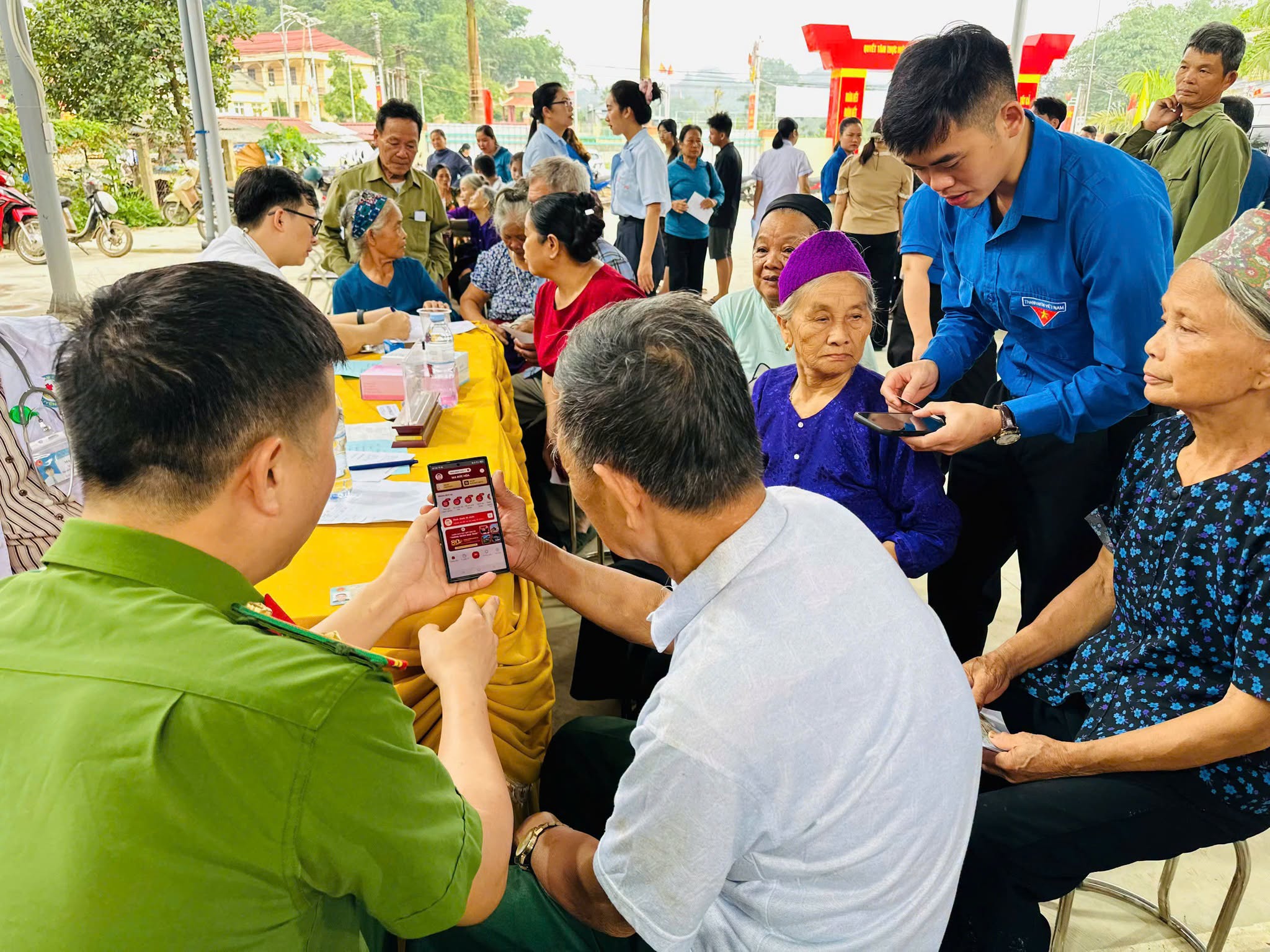 Đoàn xã Hoà An tích cực tham gia thực hiện chiến dịch Mùa hè số cùng VneID