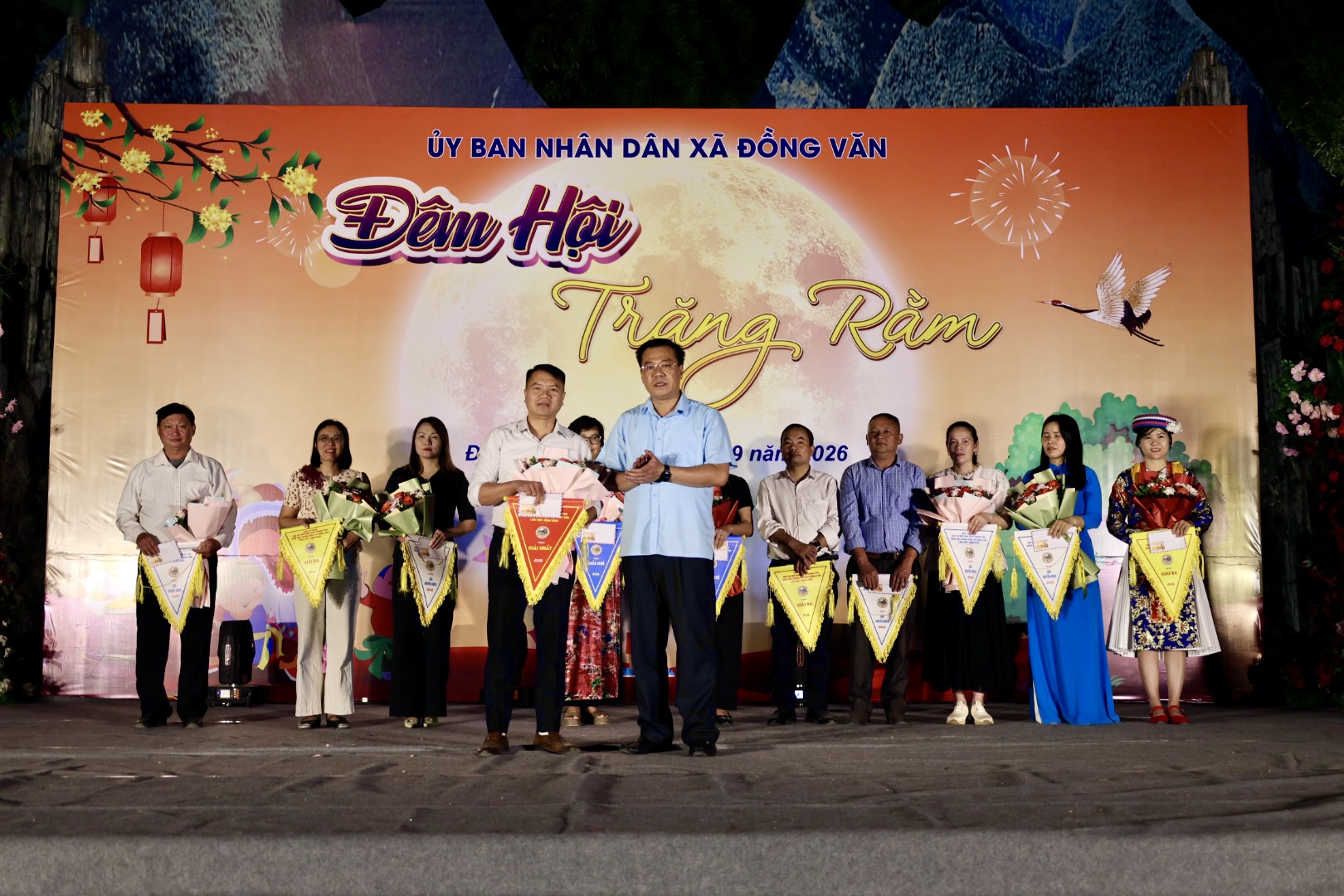 XÃ ĐỒNG VĂN TỔ CHỨC THÀNH CÔNG HỘI THI "ĐÊM HỘI TRĂNG RẰM" LẦN THỨ NHẤT NĂM 2026