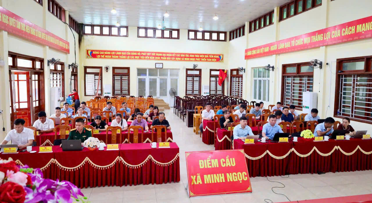 dự ttrc tuyến.jpg