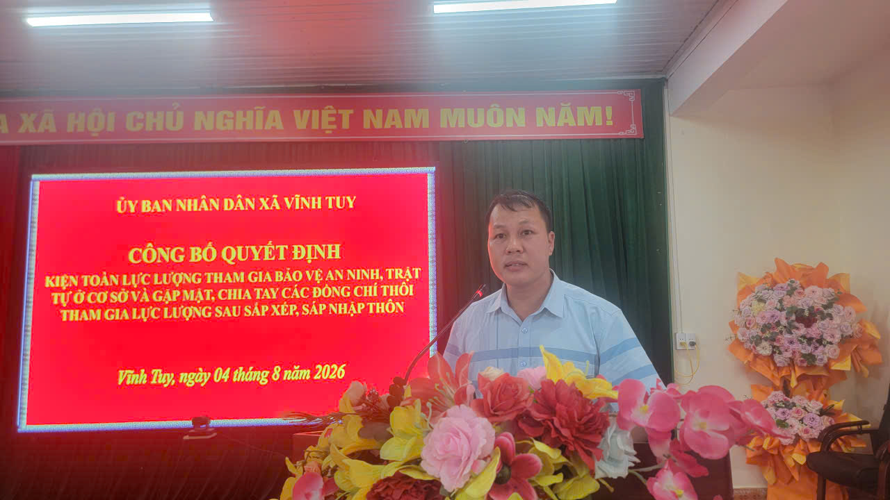 Công bố QĐ và chia tay lực lượng ANCS s Hưng.jpg