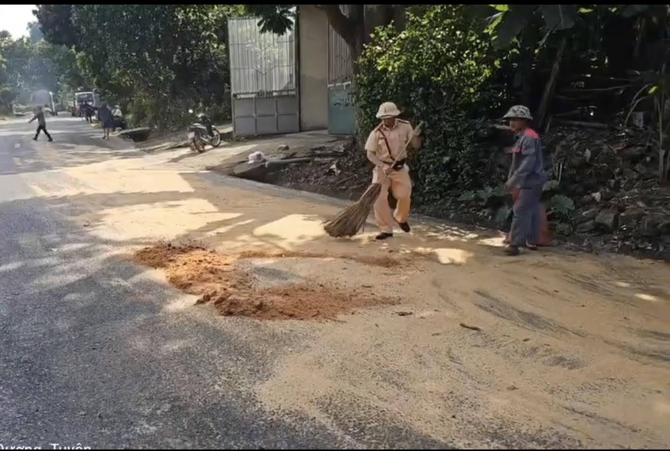CẢNH SÁT GIAO THÔNG TUYÊN QUANG - VÌ NHÂN DÂN PHỤC VỤ