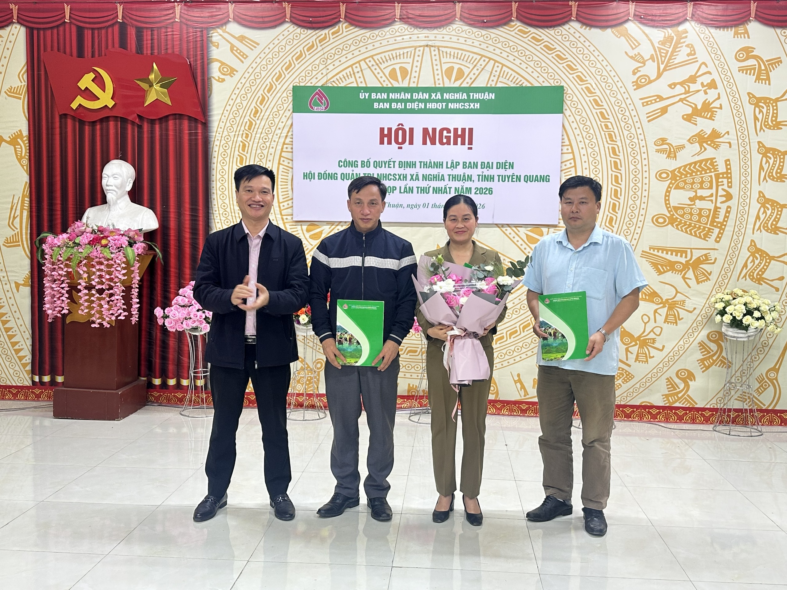 HỘI NGHỊ CÔNG BỐ QUYẾT ĐỊNH THÀNH LẬP BAN ĐẠI DIỆN HĐQT NHCSXH XÃ NGHĨA THUẬN, HỌP PHIÊN LẦN THỨ NHẤT NĂM 2026