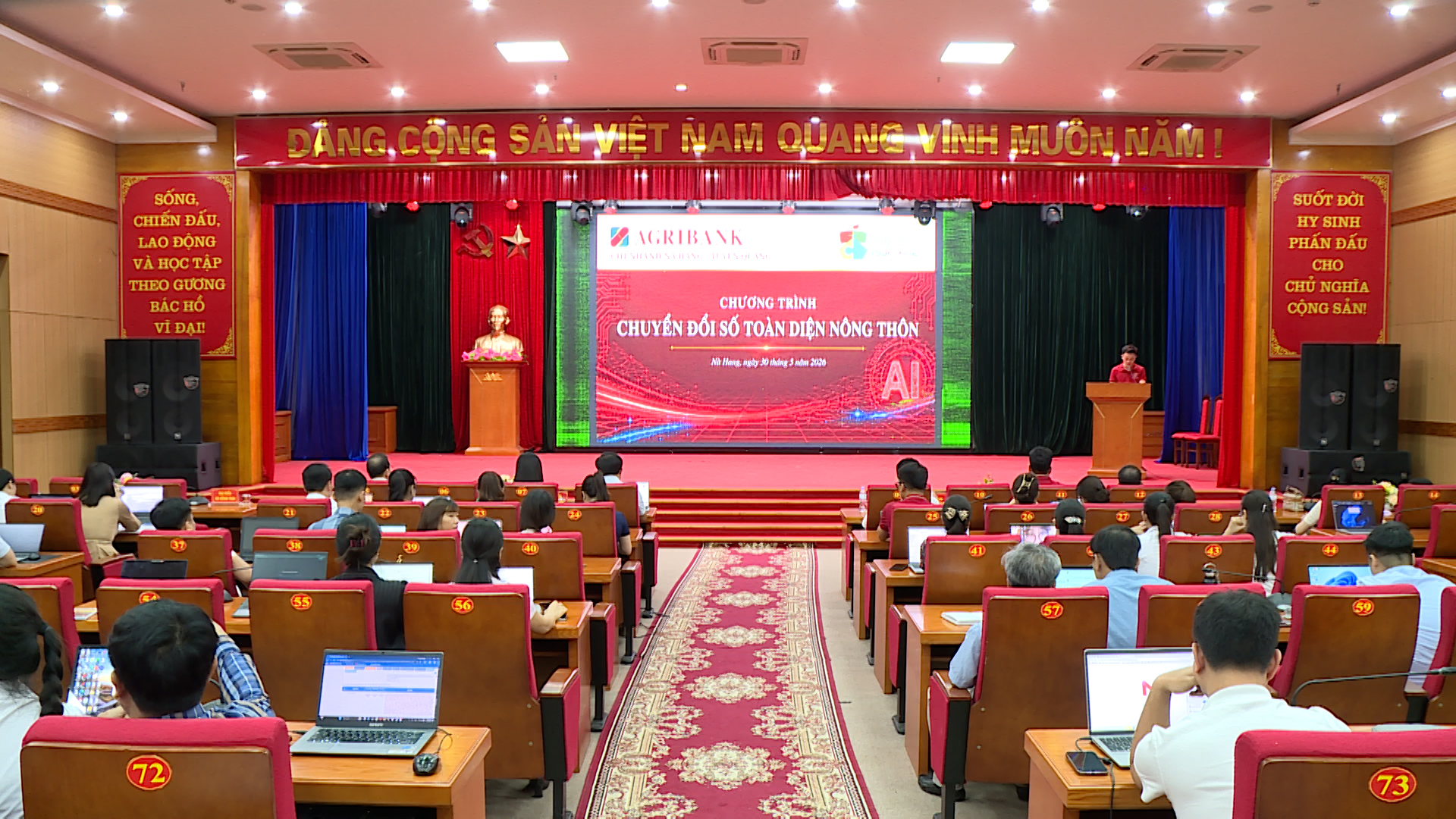 TẬP HUẤN ỨNG DỤNG TRÍ TUỆ NHÂN TẠO (AI) THÚC ĐẨY CHUYỂN ĐỔI SỐ TOÀN DIỆN NÔNG THÔN