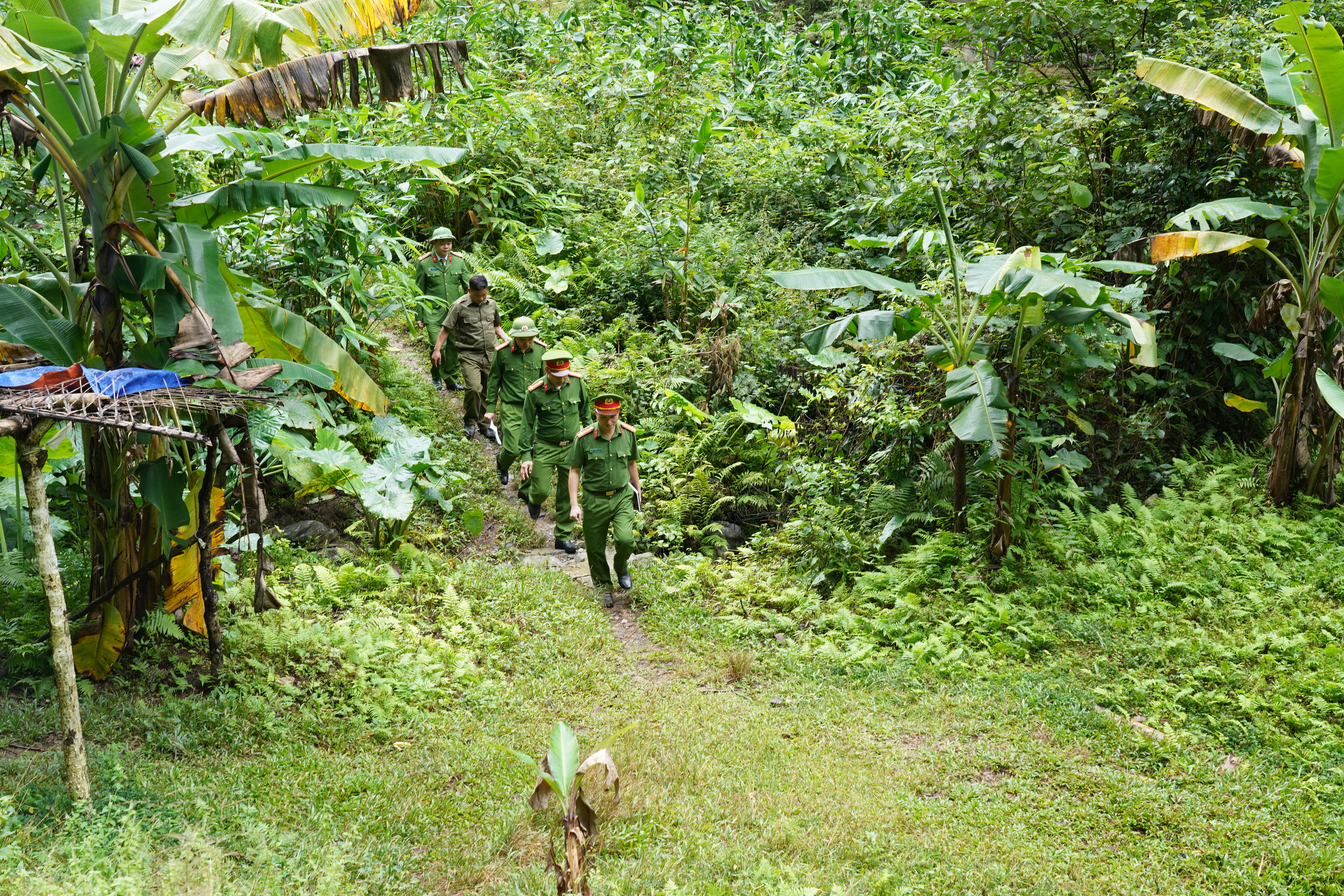 QUYẾT TÂM KHÔNG ĐỂ VŨ KHÍ, VẬT LIỆU NỔ TRONG NHÂN DÂN