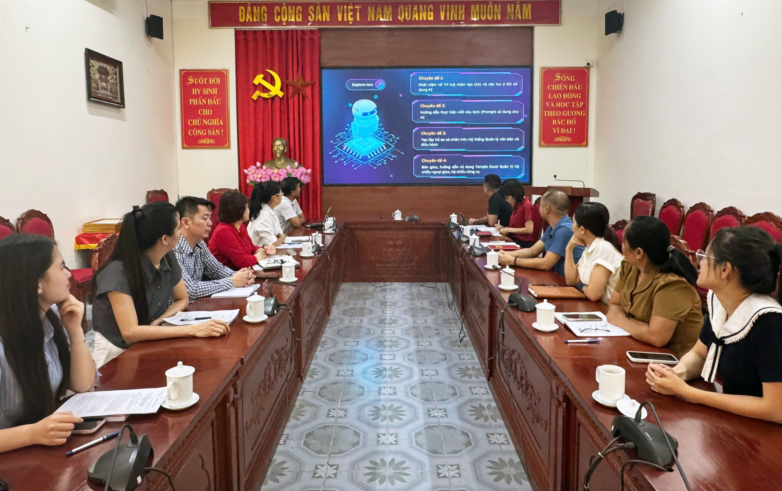 Sinh hoạt chuyên đề “Bình dân học vụ số năm 2026”