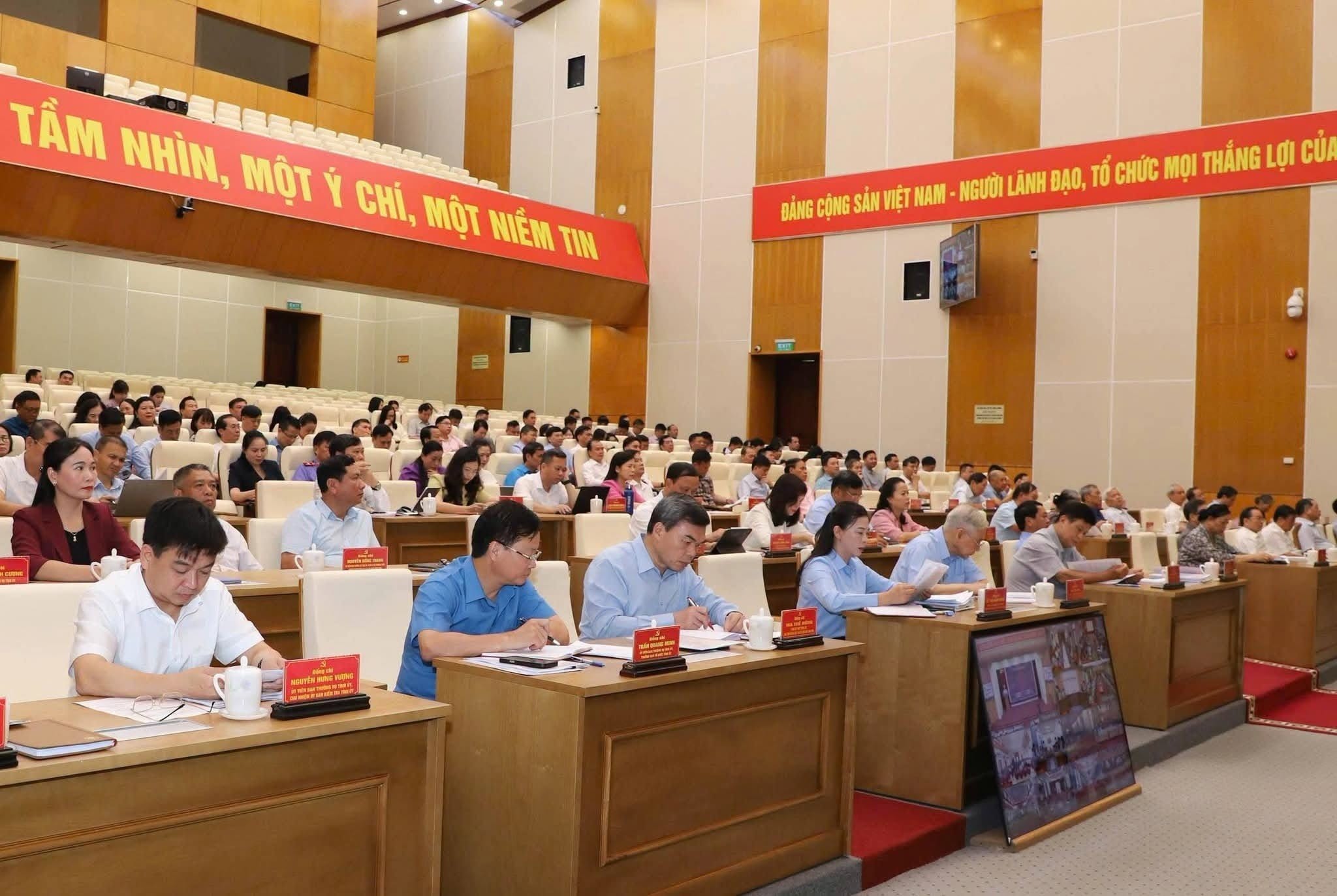 Hội nghị toàn quốc quán triệt và triển khai thực hiện Nghị quyết Hội nghị Trung ương 3