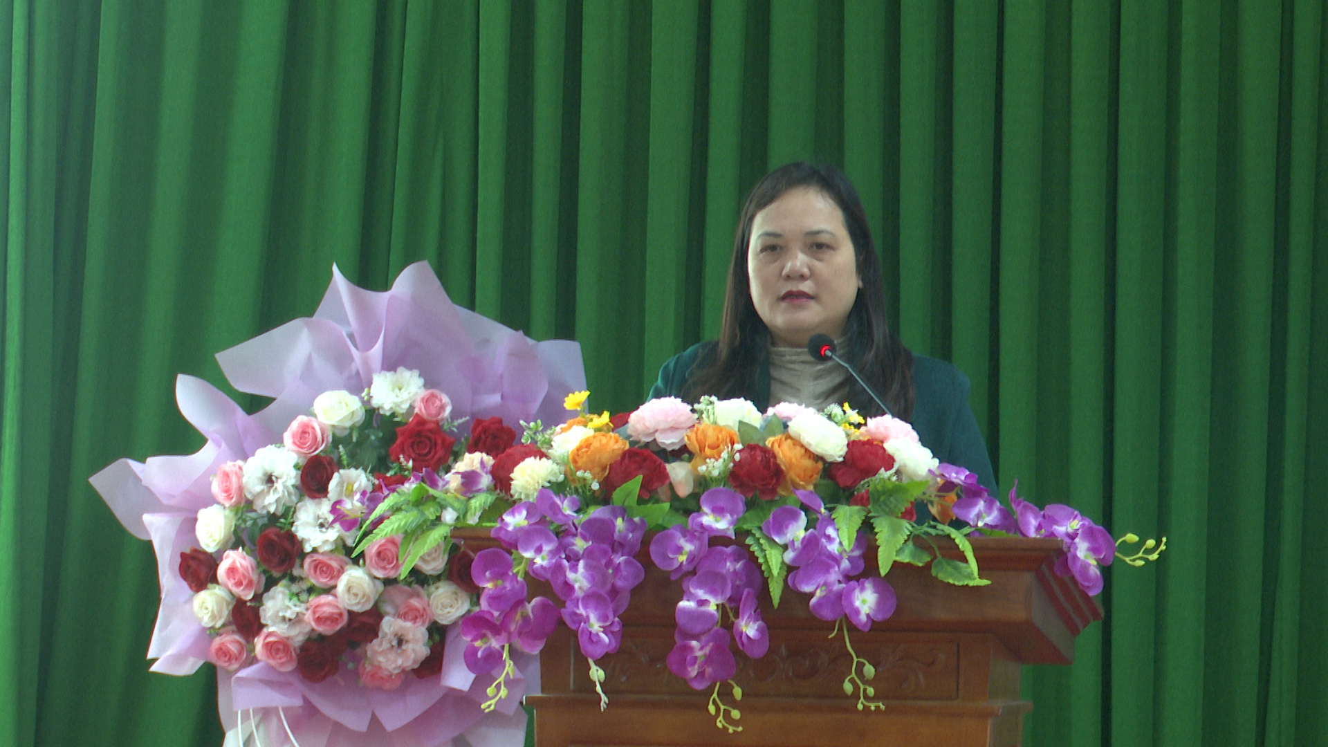 tải xuống (18) (mp3cut.net).00_04_27_06.Still014.jpg