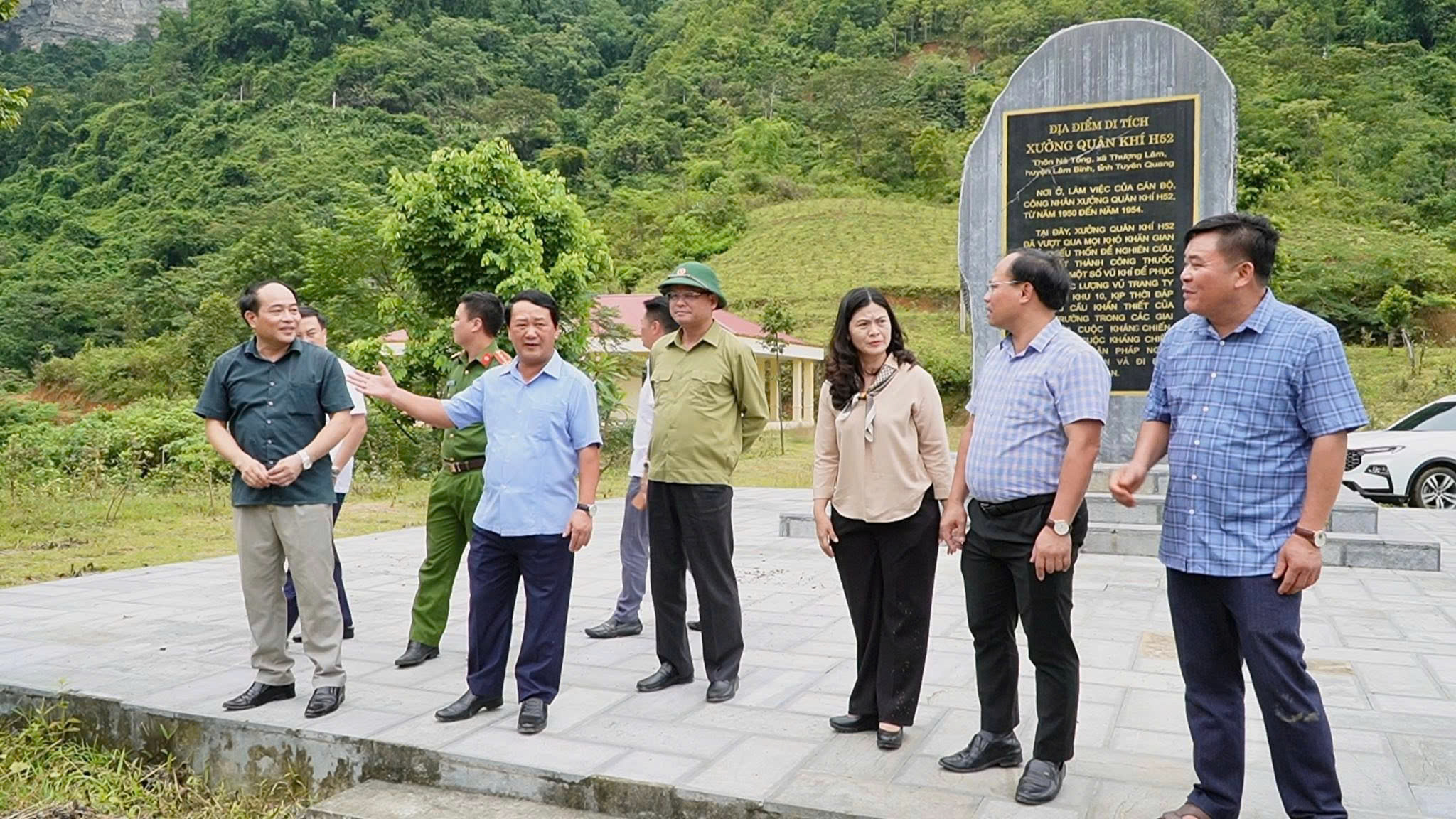 CÔNG AN XÃ THƯỢNG LÂM BẢO ĐẢM TUYỆT ĐỐI AN NINH, AN TOÀN PHỤC VỤ ĐOÀN CÔNG TÁC CỦA BÍ THƯ TỈNH ỦY KHẢO SÁT VÙNG LÒNG HỒ THỦY ĐIỆN TUYÊN QUANG