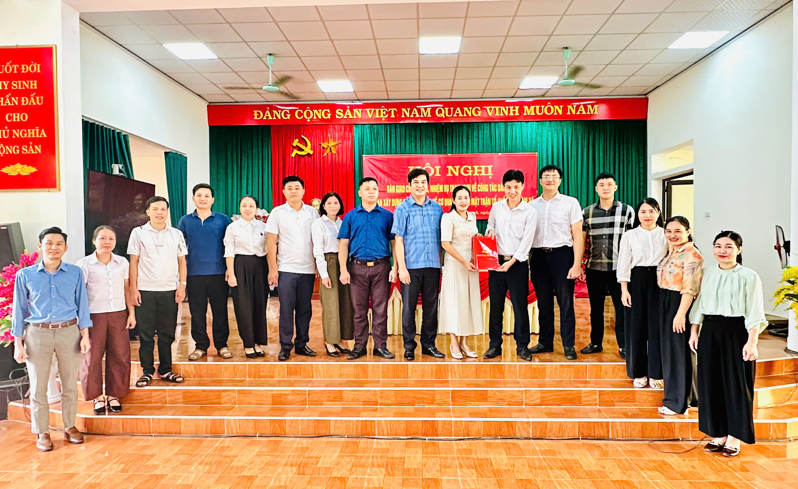 Xã Tân Thanh bàn giao chức năng, nhiệm vụ tham mưu công tác dân vận từ Ban Xây dựng Đảng về cơ quan Ủy ban MTTQ Việt Nam xã