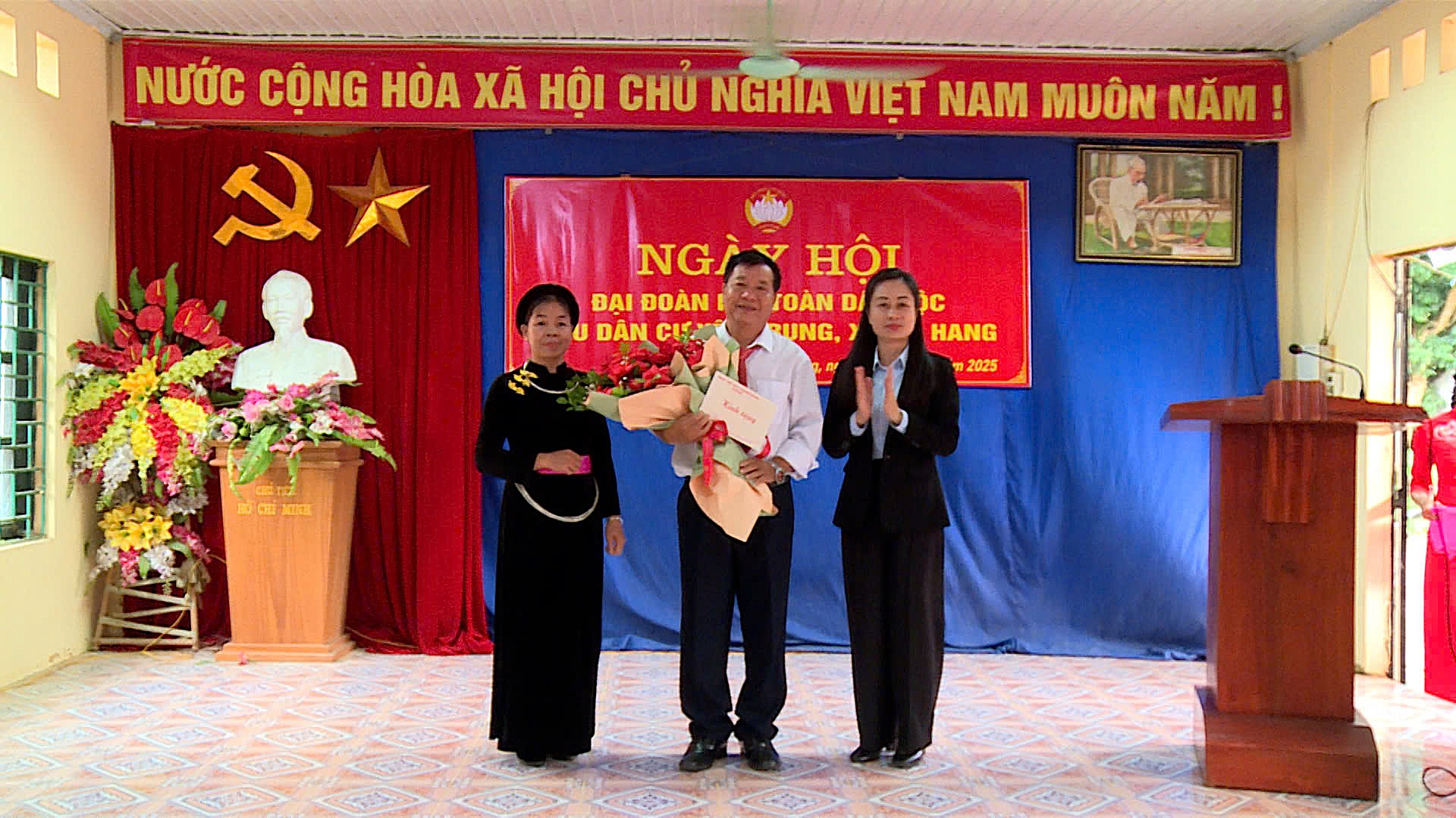 Thôn Yên Trung tổ chức Ngày hội Đại đoàn kết toàn dân tộc năm 2025