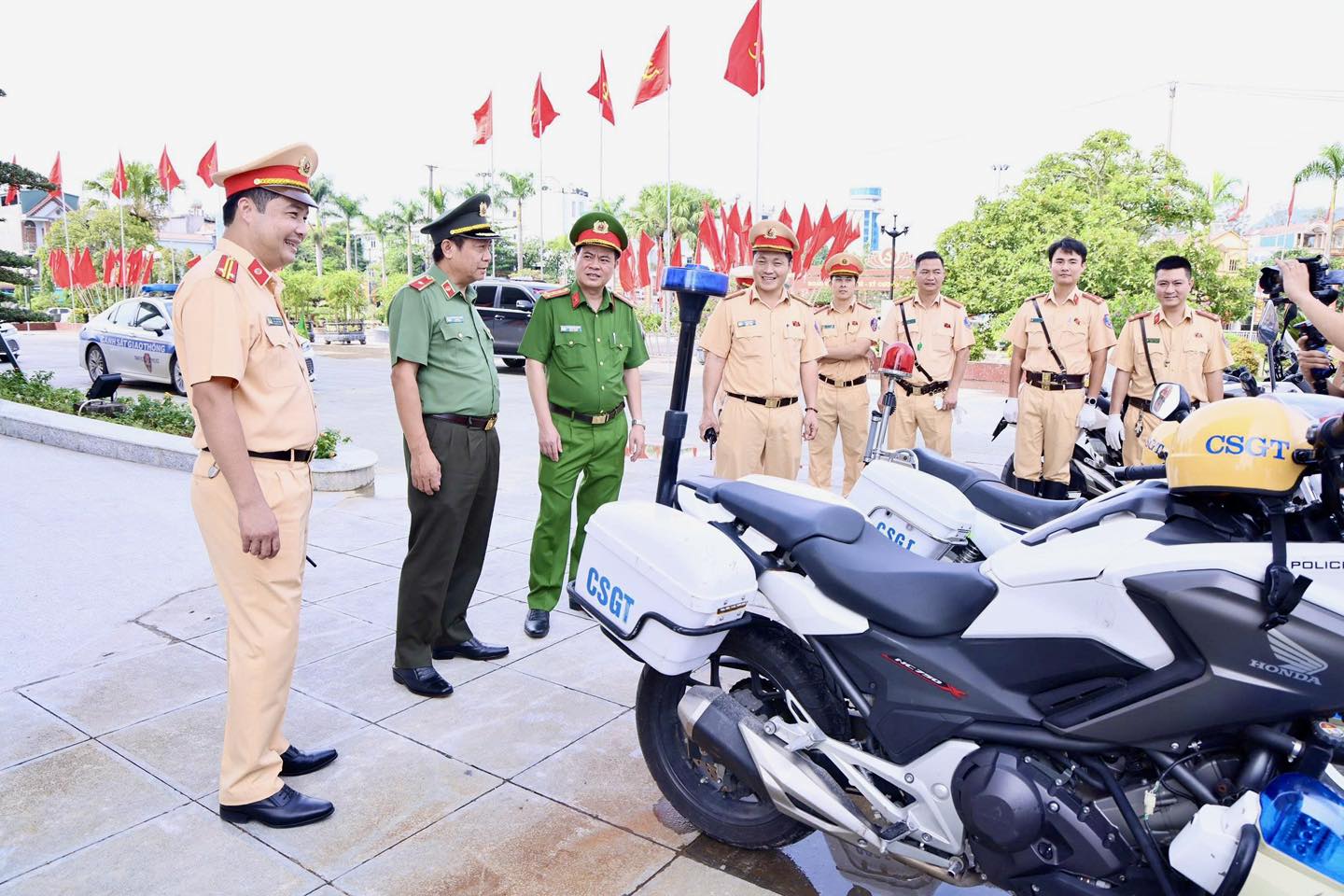 DIỄN TẬP PHƯƠNG ÁN BẢO ĐẢM AN NINH AN TOÀN ĐẠI HỘI ĐẠI BIỂU ĐẢNG BỘ TỈNH NHIỆM KỲ 2025 - 2030