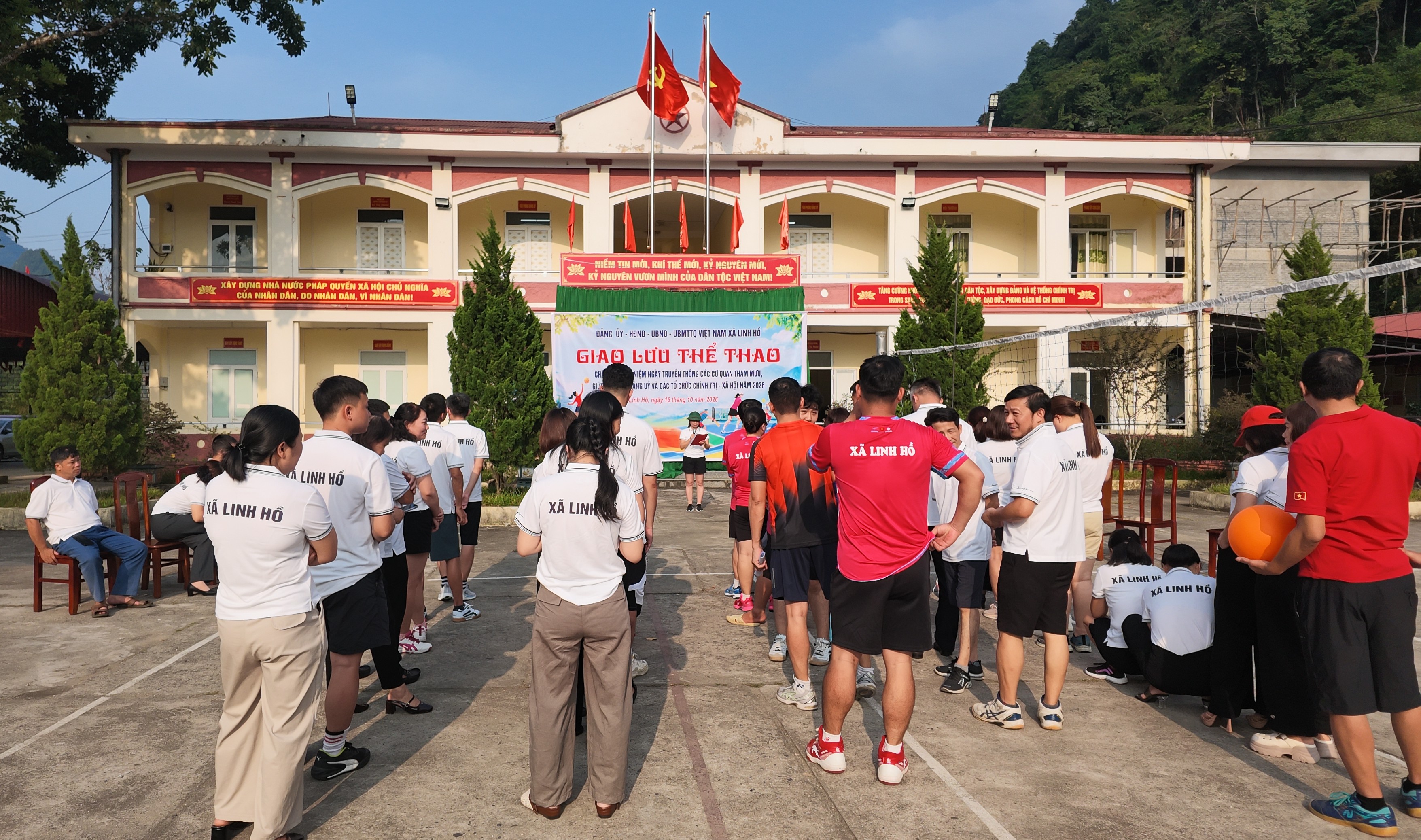Xã Linh Hồ tổ chức giao lưu thể thao, tọa đàm kỷ niệm ngày truyền thống các cơ quan tham mưu, giúp việc của Đảng ủy và các tổ chức chính trị - xã hội năm 2026