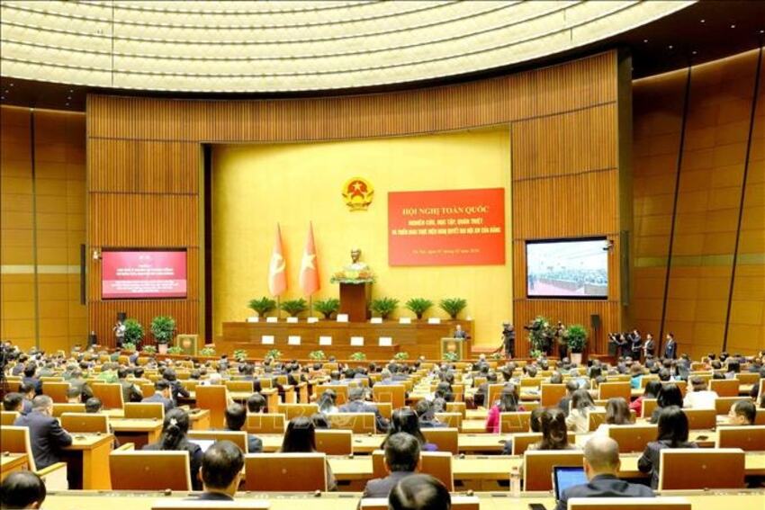 ĐƯA NGHỊ QUYẾT ĐẠI HỘI XIV CỦA ĐẢNG VÀO CUỘC SỐNG CẢI CÁCH PHƯƠNG THỨC TỔ CHỨC THỰC HIỆN VÀ SIẾT CHẶT KỶ LUẬT THỰC THI