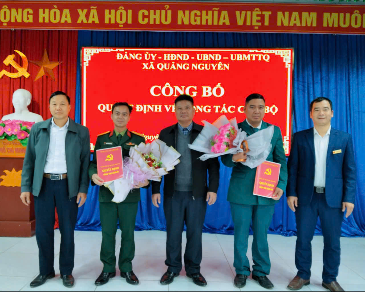 Xã Quảng Nguyên công bố các quyết định về công tác tổ chức, cán bộ