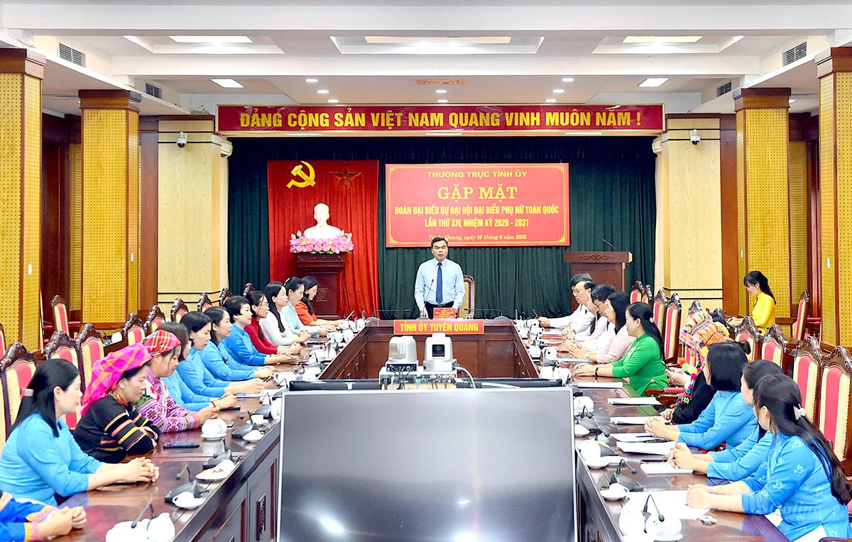 Thường trực Tỉnh ủy gặp mặt Đoàn đại biểu dự Đại hội đại biểu Phụ nữ toàn quốc lần thứ XIV