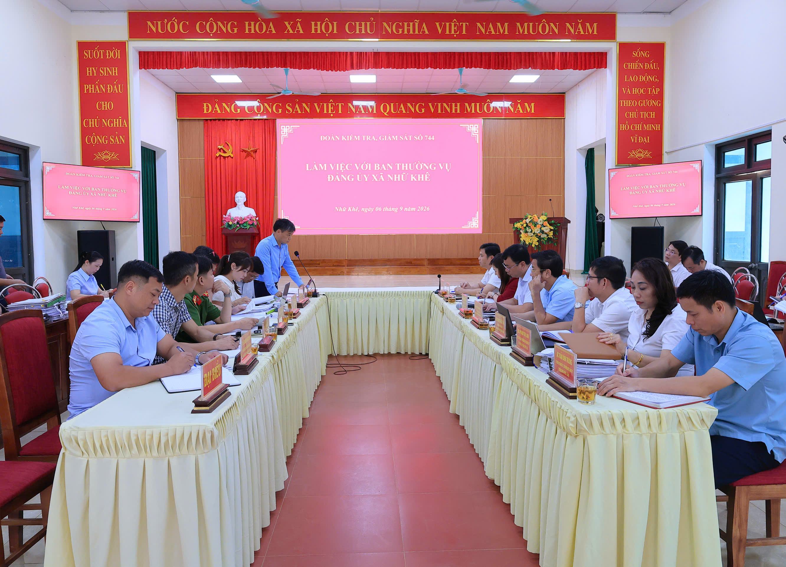 Đoàn Kiểm tra, giám sát số 744 của Tỉnh ủy làm việc với Ban Thường vụ Đảng uỷ xã Nhữ Khê