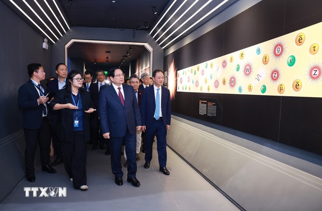 Thủ tướng: Phát triển khoa học công nghệ không gian vũ trụ trên tinh thần “3 đẩy mạnh” và “3 cùng”