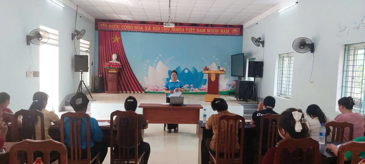 GIAO BAN QUÝ 2.jpg