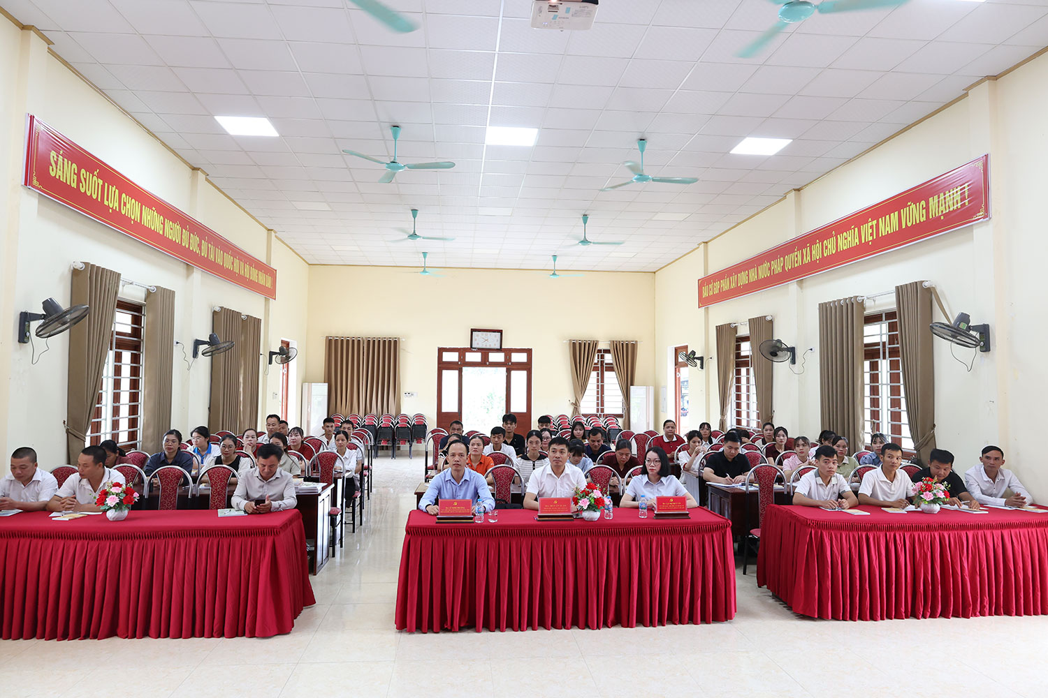 Khai giảng lớp bồi dưỡng lý luận chính trị dành cho đảng viên mới khóa 3, năm 2026