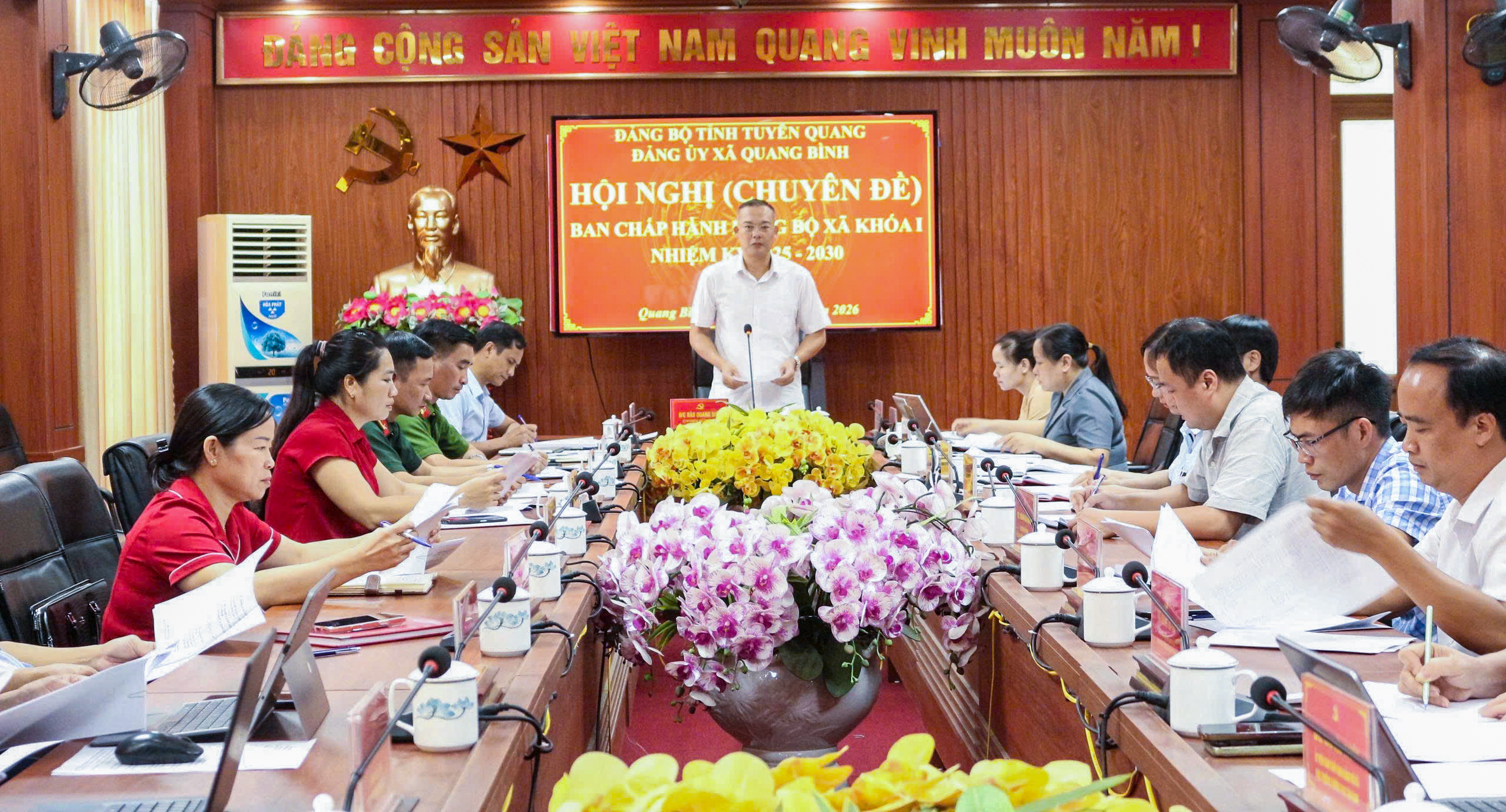 (Quang Bình – Tuyên Quang) Ban Chấp hành Đảng bộ xã Quang Bình tổ chức Hội nghị chuyên đề nhằm xem xét, thảo luận và cho ý kiến đối với các nội dung quan trọng liên quan đến công tác tổ chức, cán bộ.