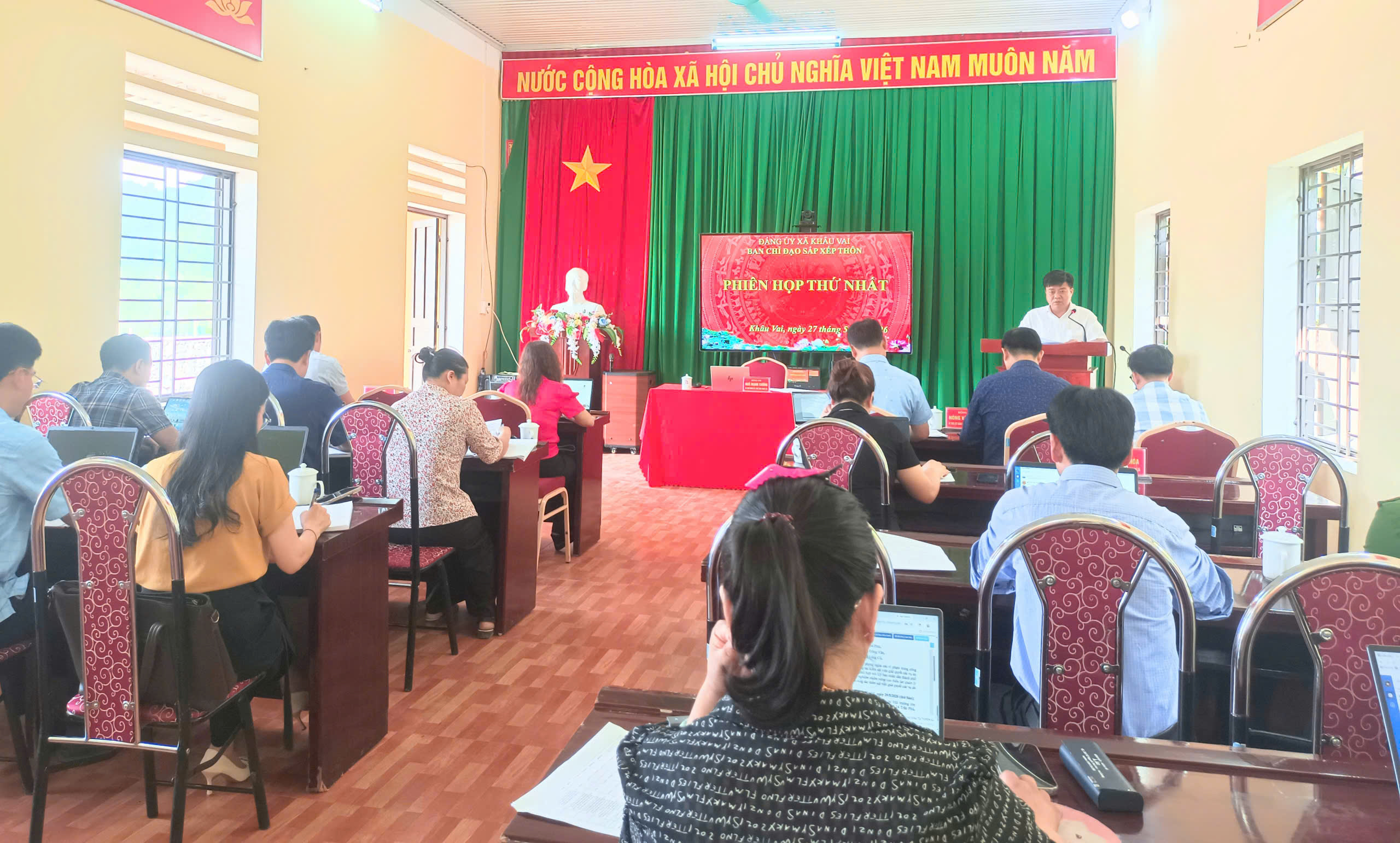 Ban Chỉ đạo sắp xếp thôn xã Khâu Vai tổ chức họp phiên thứ nhất