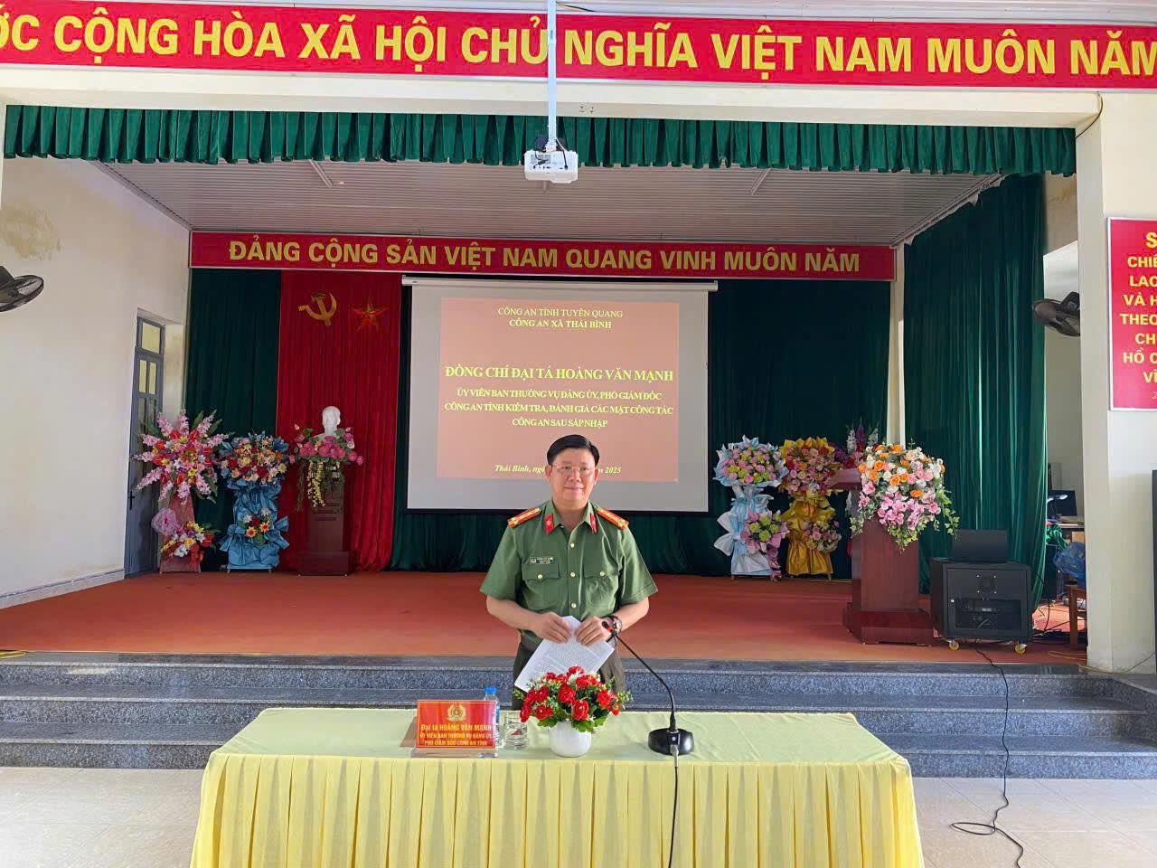  LÃNH ĐẠO CÔNG AN TỈNH LÀM VIỆC VỚI CÔNG AN XÃ THÁI BÌNH