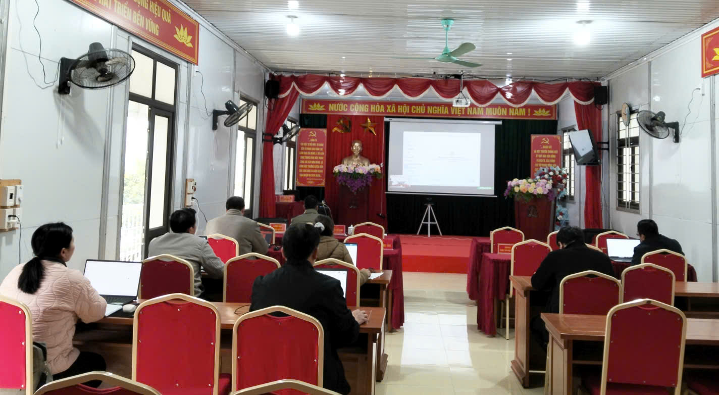 Xã Tát Ngà dự tập huấn ứng dụng trí tuệ nhân tạo trong công tác hành chính