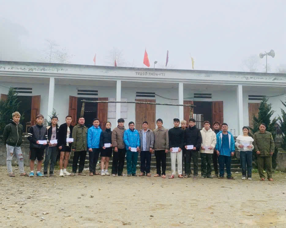 Các thôn, bản trên địa bàn xã tổ chức hoạt động thể thao vui Xuân cho Nhân dân