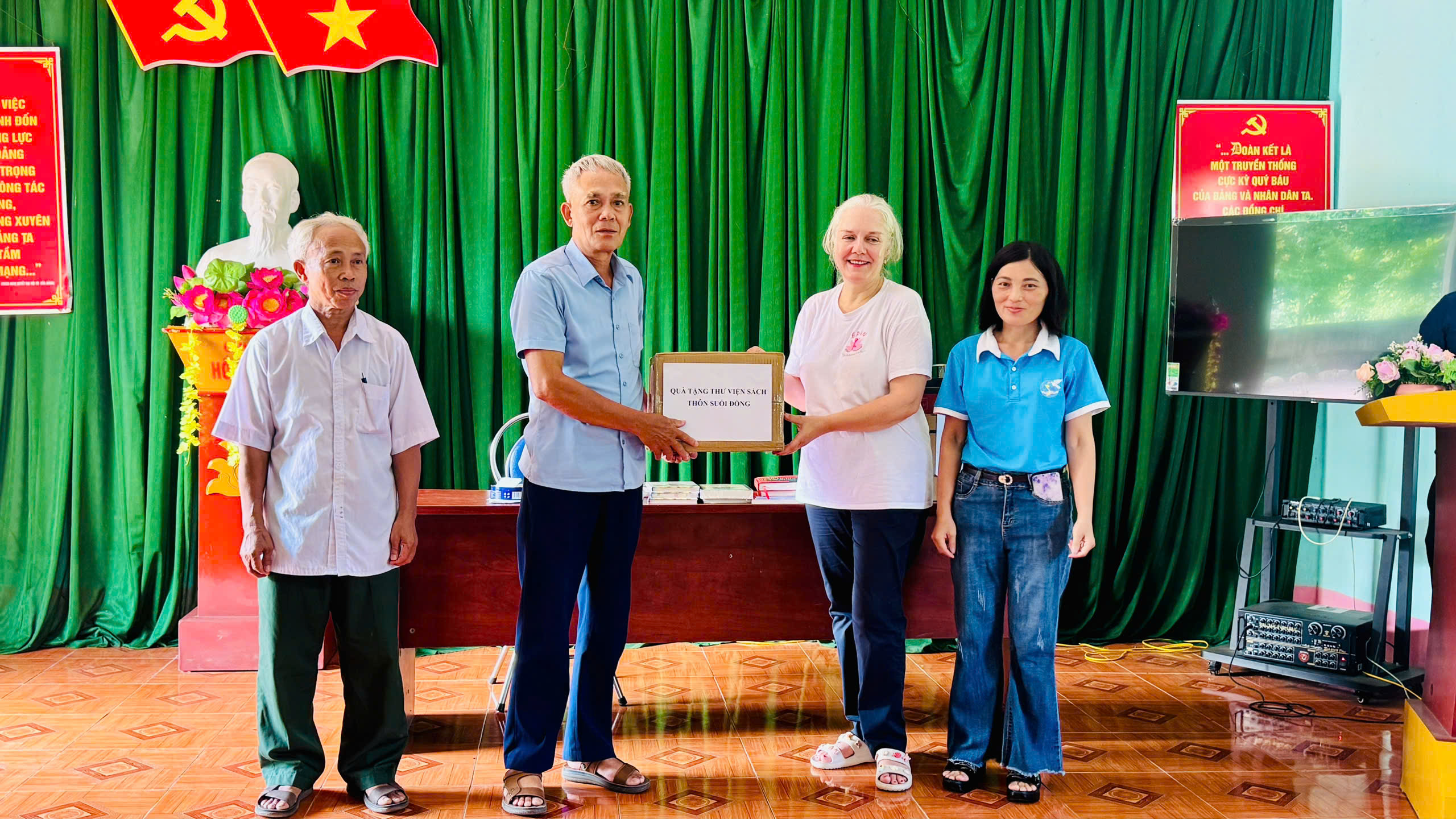 Hỗ trợ sinh kế, y tế và giáo dục cho người dân xã Vị Xuyên từ nguồn viện trợ của Tổ chức Enfance Partenariat Vietnam/Pháp