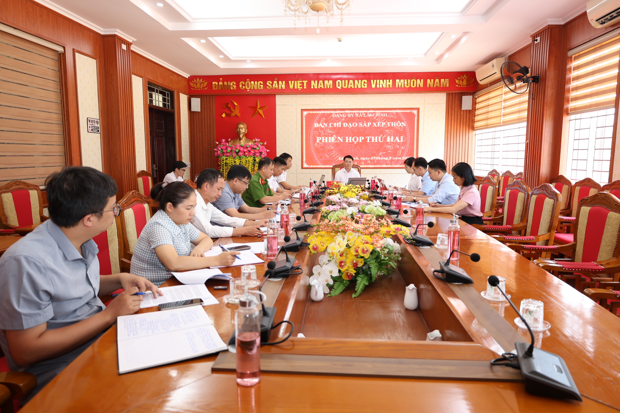 Lâm Bình họp phiên thứ Hai, Ban Chỉ đạo sắp xếp thôn
