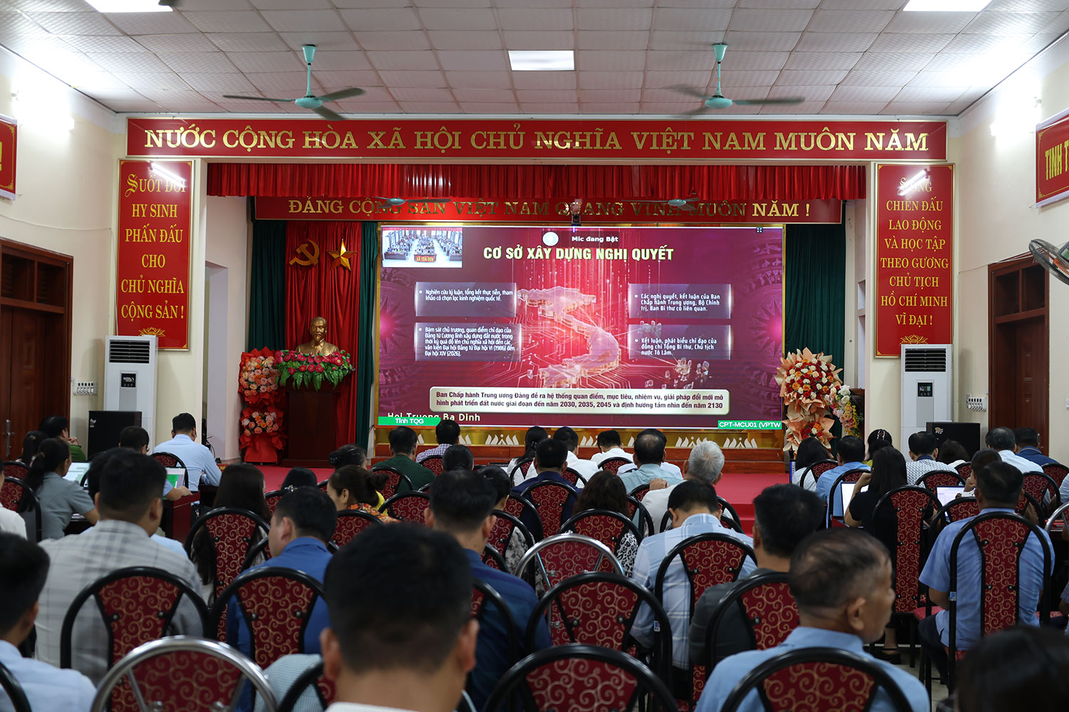hoc-NQ3.jpg